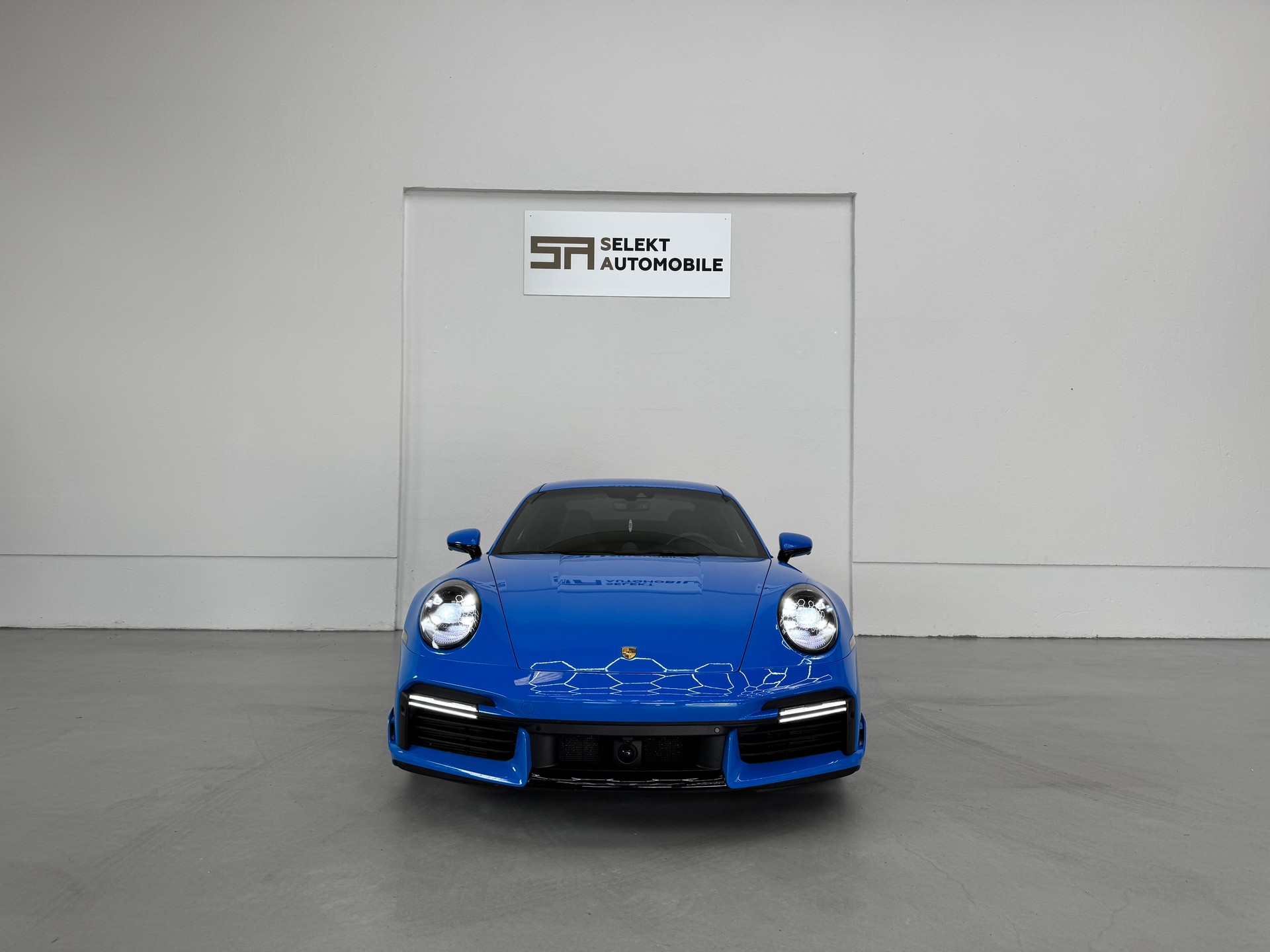 PORSCHE 911 Turbo S PDK | Shark blue | Aero Paket | Porsche Approved-showroom-element-2