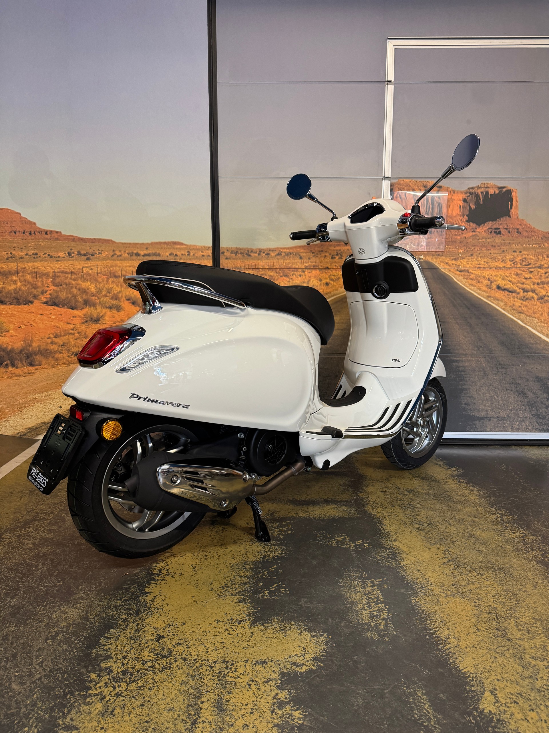 PIAGGIO Vespa 125 Primavera ABS-image-6