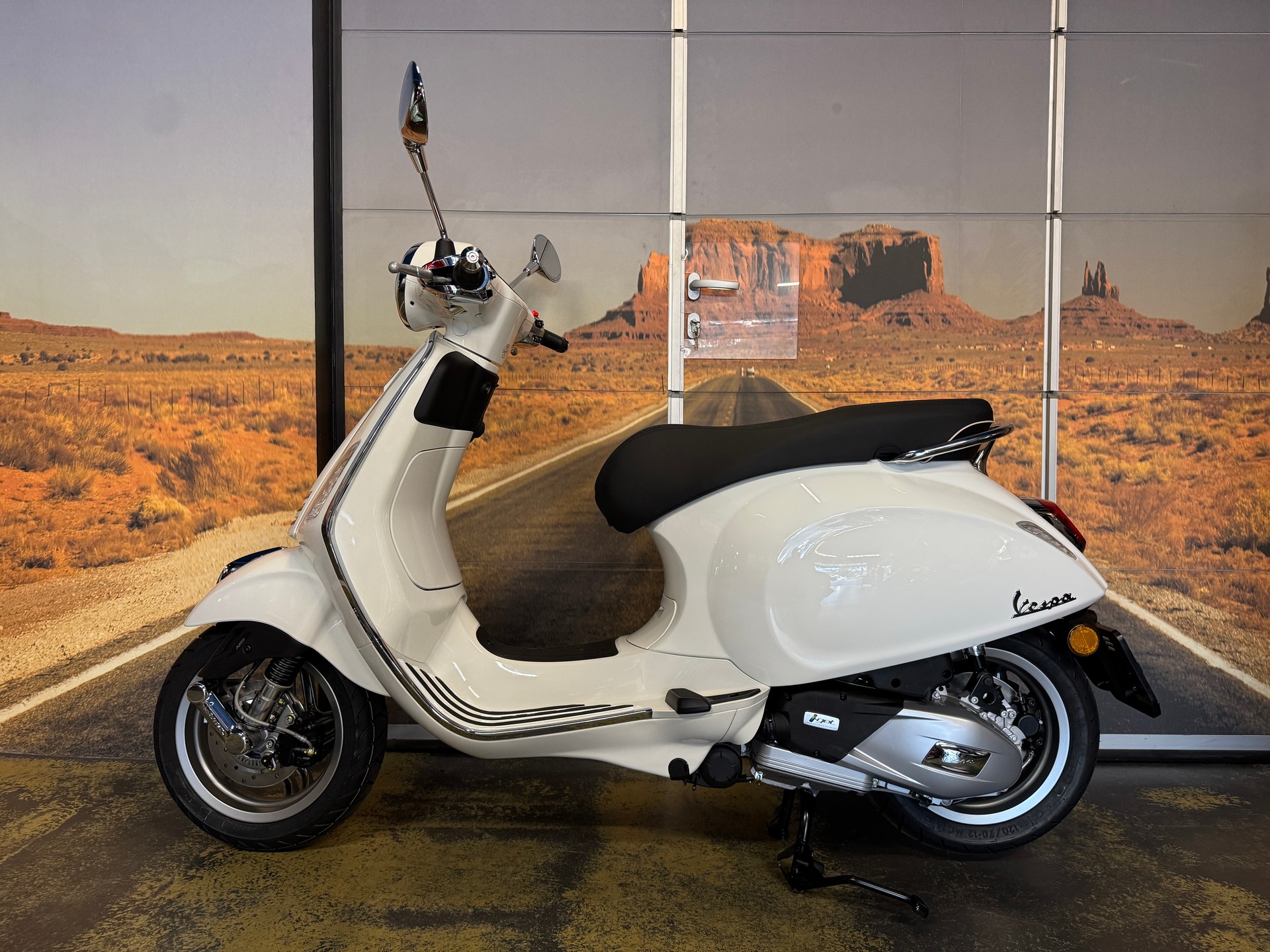 PIAGGIO Vespa 125 Primavera ABS-image-1