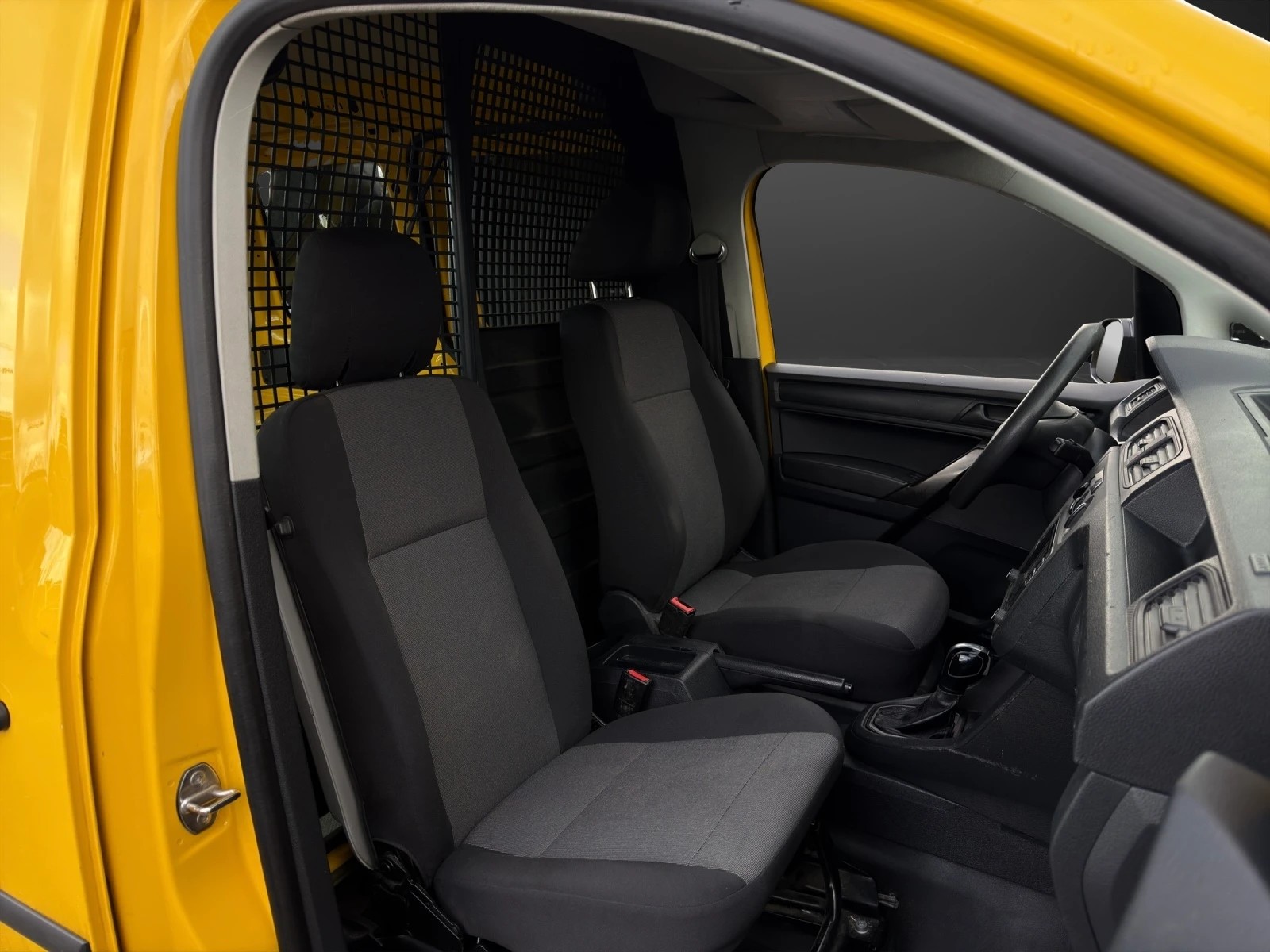 VW Caddy 2.0TDI 4Motion BlueMotion Technology DSG mit 150 PS-image-8
