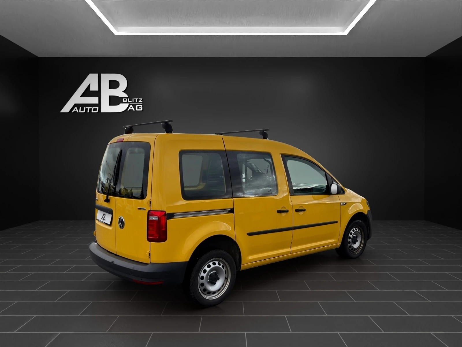 VW Caddy 2.0TDI 4Motion BlueMotion Technology DSG mit 150 PS-image-4
