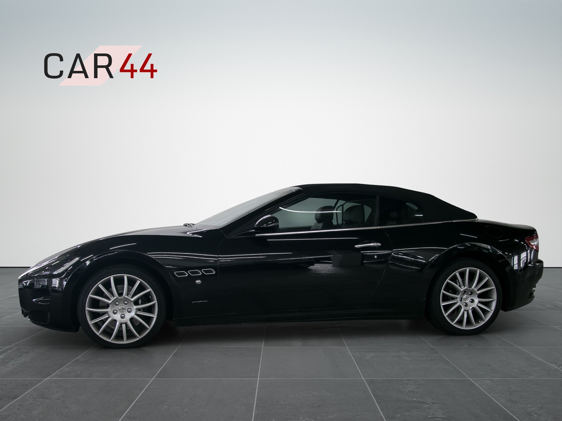 MASERATI GranCabrio Automatica-showroom-element-1