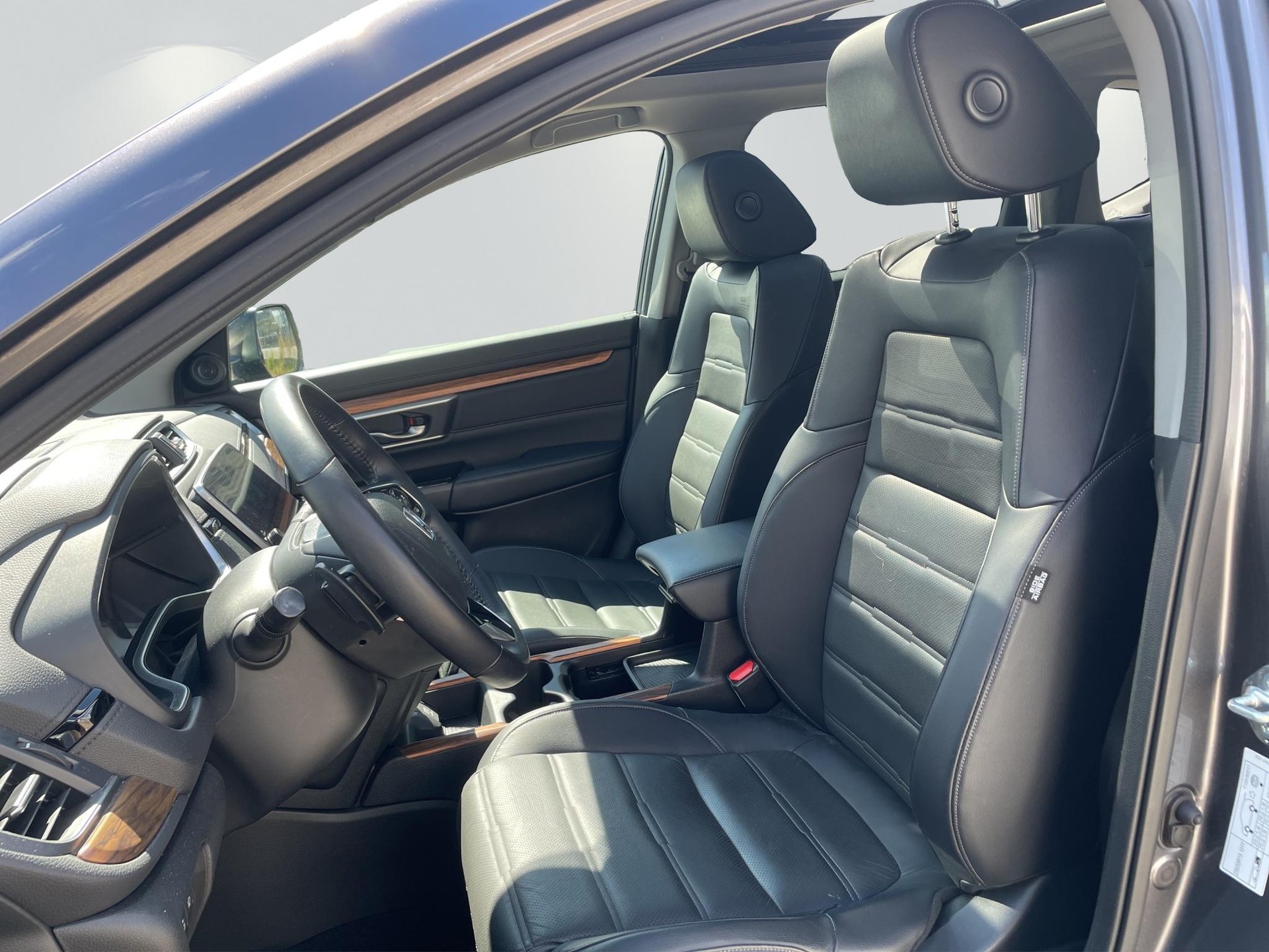 HONDA CR-V 1.5 i-VTEC Executive 4WD-image-9
