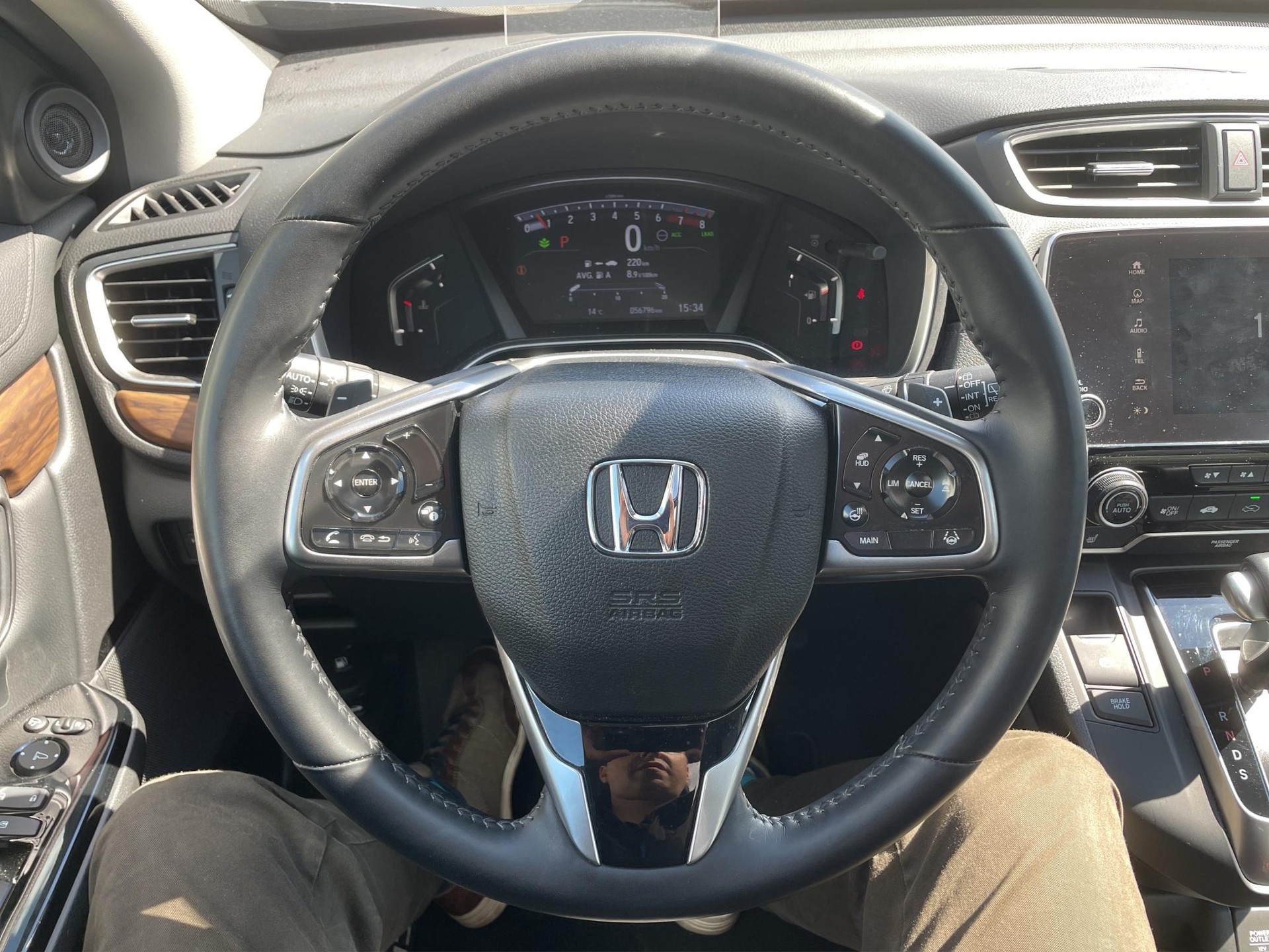 HONDA CR-V 1.5 i-VTEC Executive 4WD-image-10