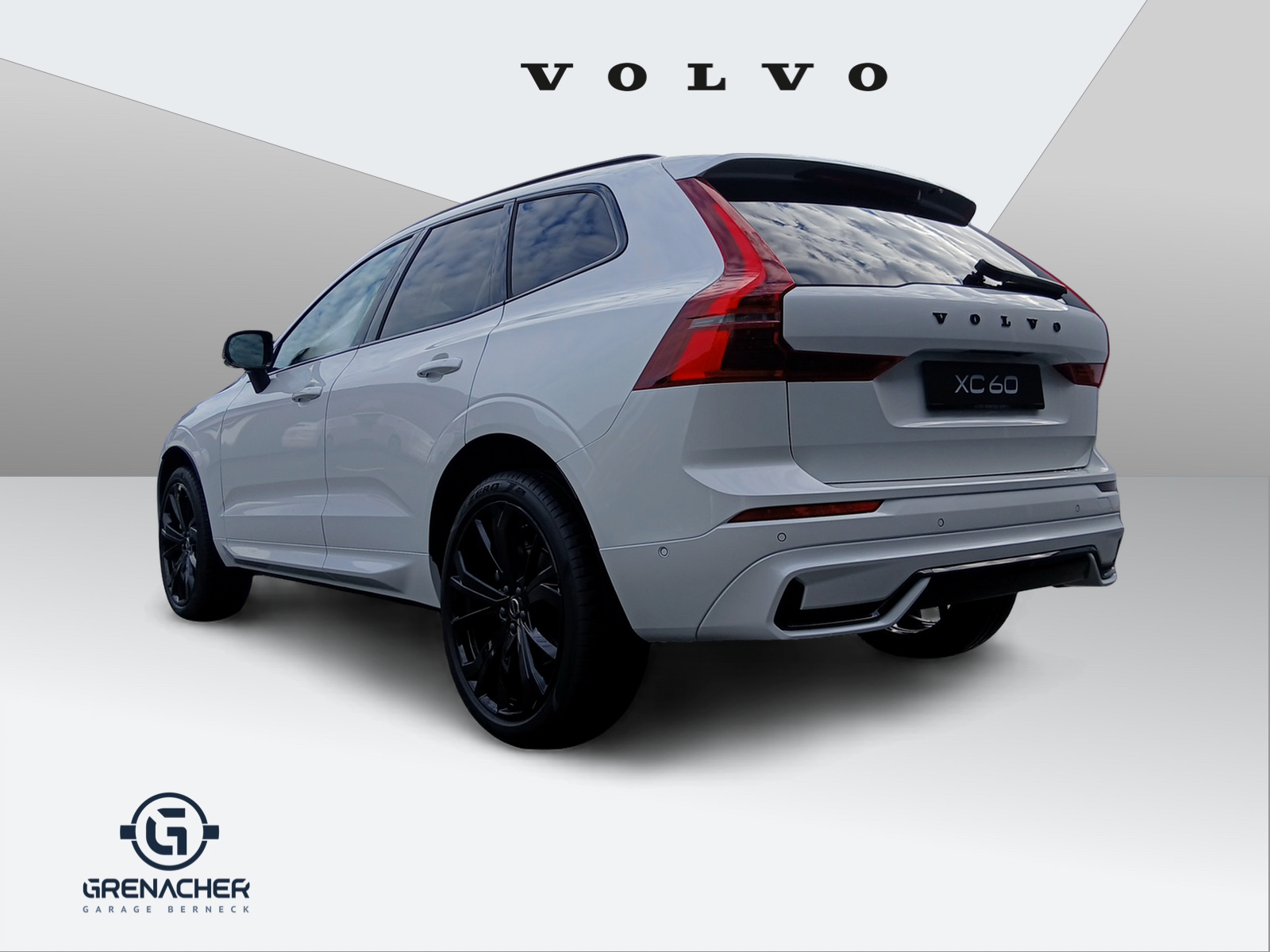 VOLVO XC60 2.0 B5 MH Black Edition AWD-showroom-element-3