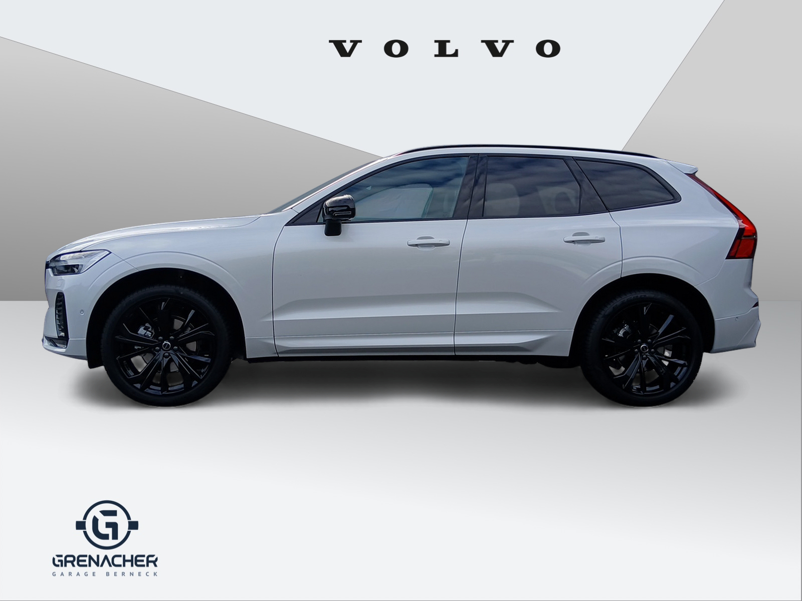 VOLVO XC60 2.0 B5 MH Black Edition AWD-showroom-element-1