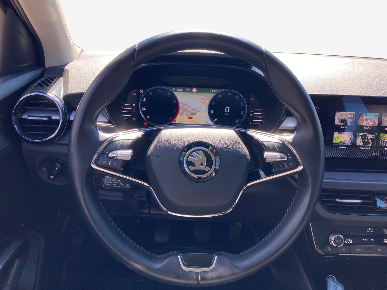SKODA Fabia 1.0 TSI Ambition-image-9