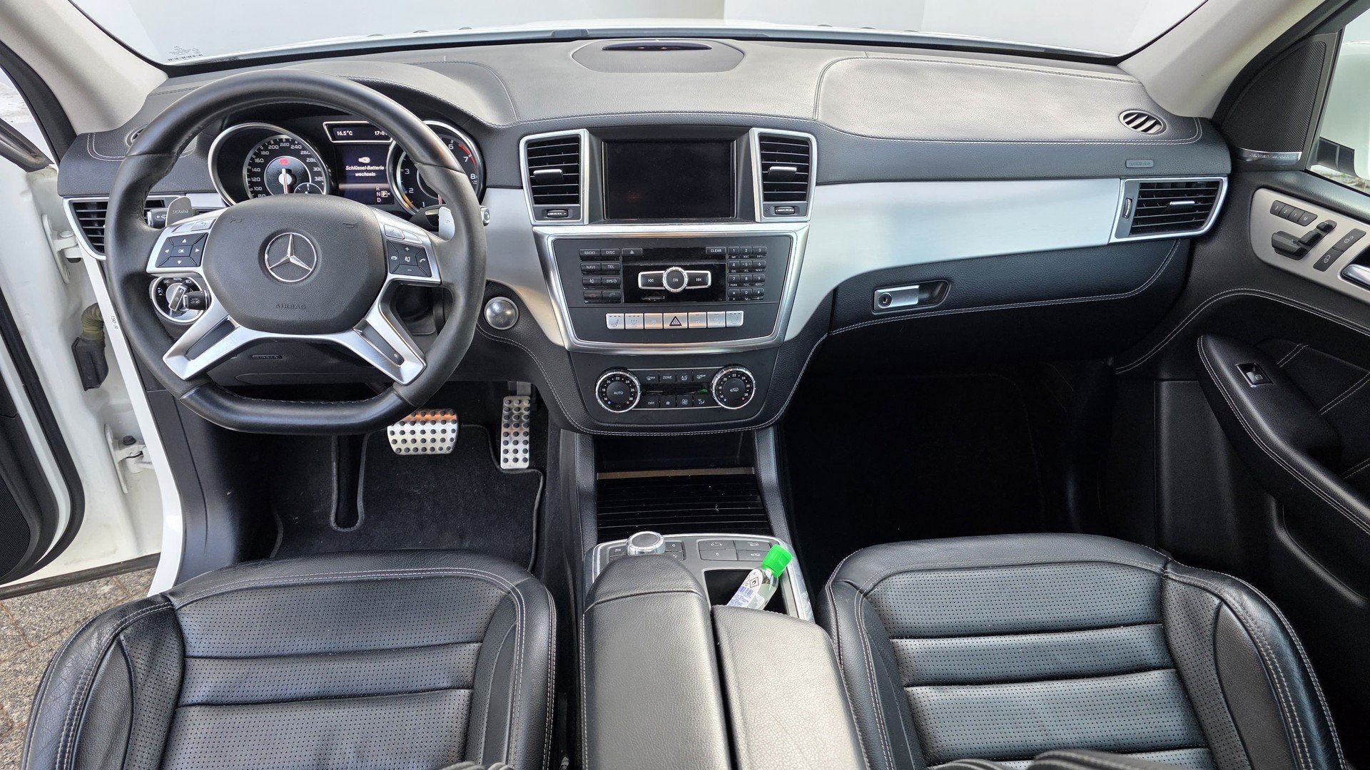 MERCEDES-BENZ ML 63 V8 AMG-image-3