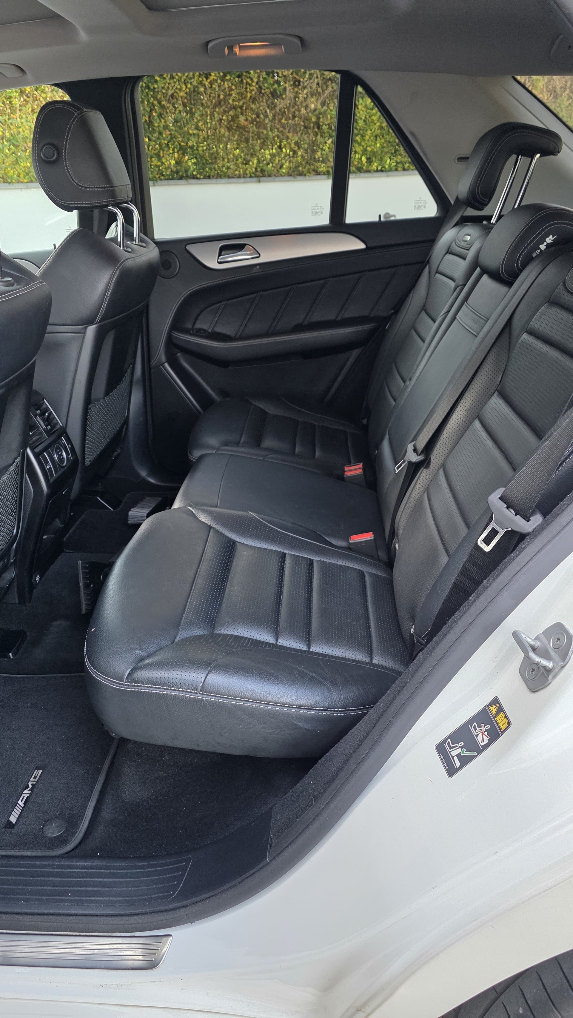 MERCEDES-BENZ ML 63 V8 AMG-image-6