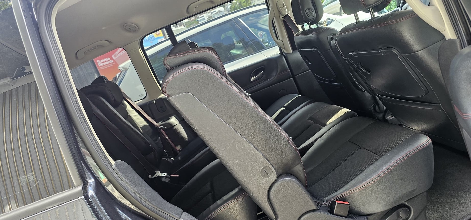 RENAULT Grand Espace 2.0 Turbo Tech'Run-image-10
