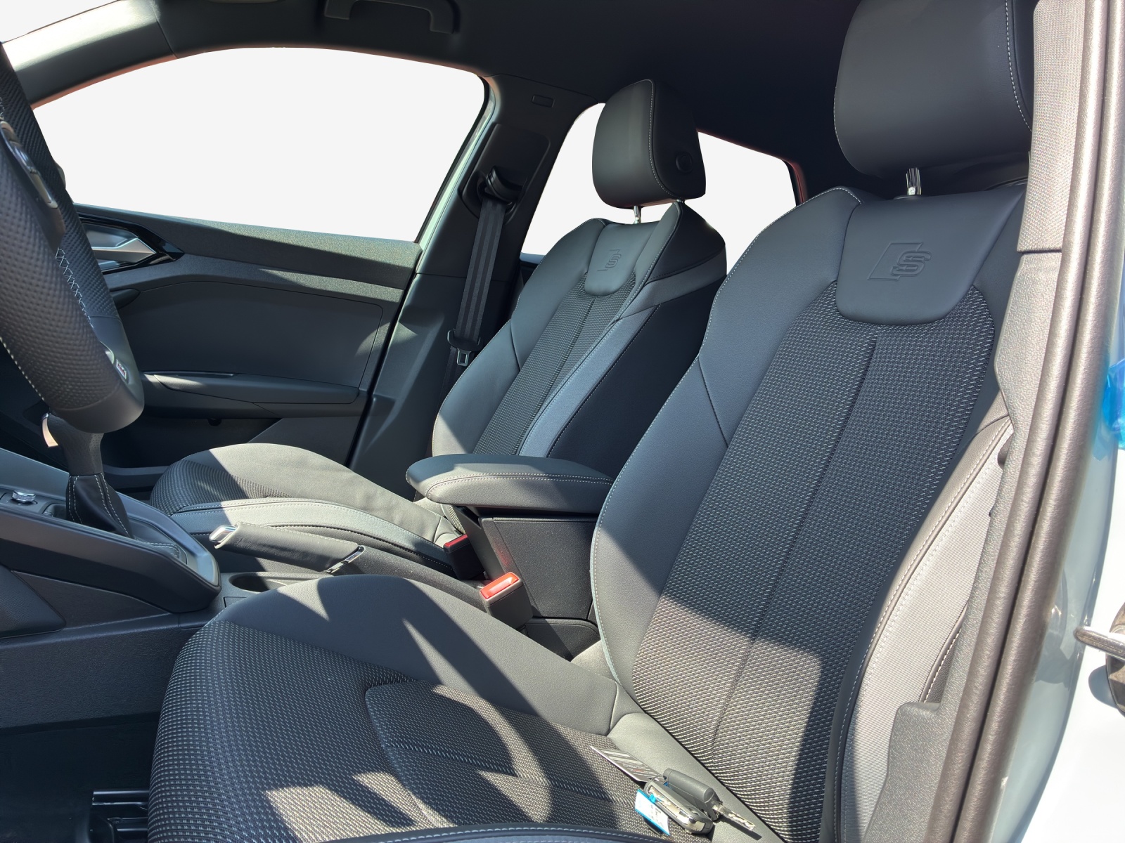 AUDI A1 Sportback 30 TFSI S Line Attraction S-tronic-image-7