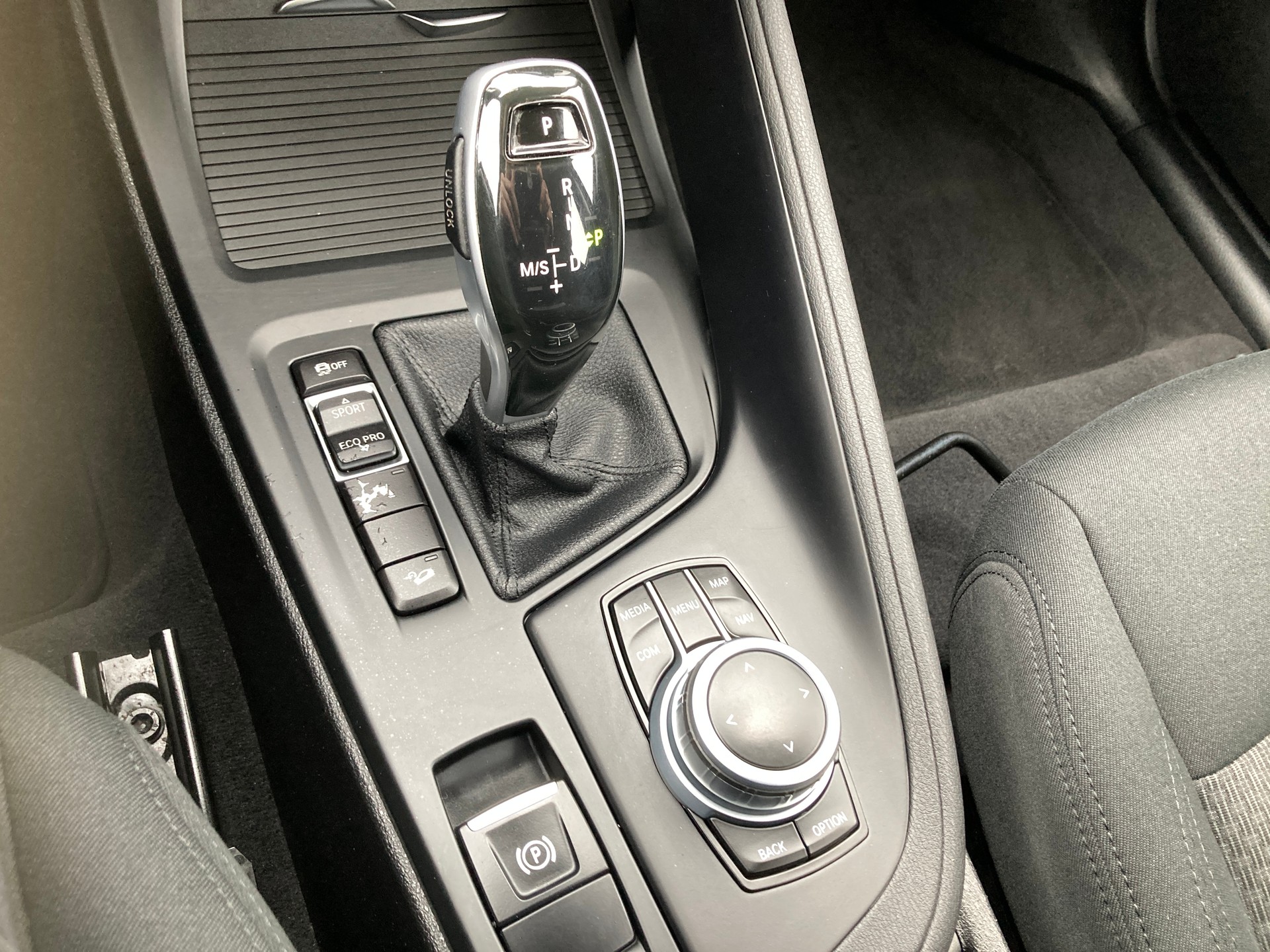 BMW X1 xDrive 18d Steptronic-image-11
