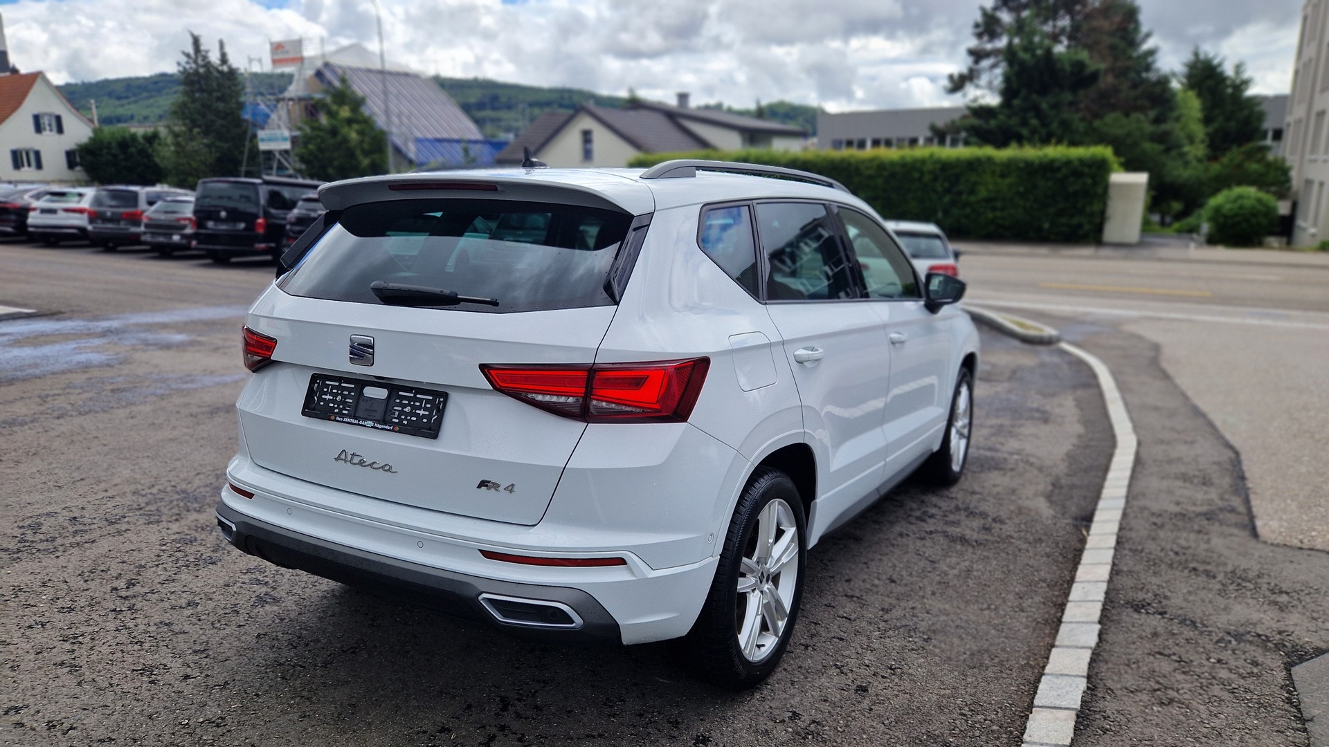 SEAT Ateca 2.0 TDI CR Hola FR DSG 4Drive-image-3