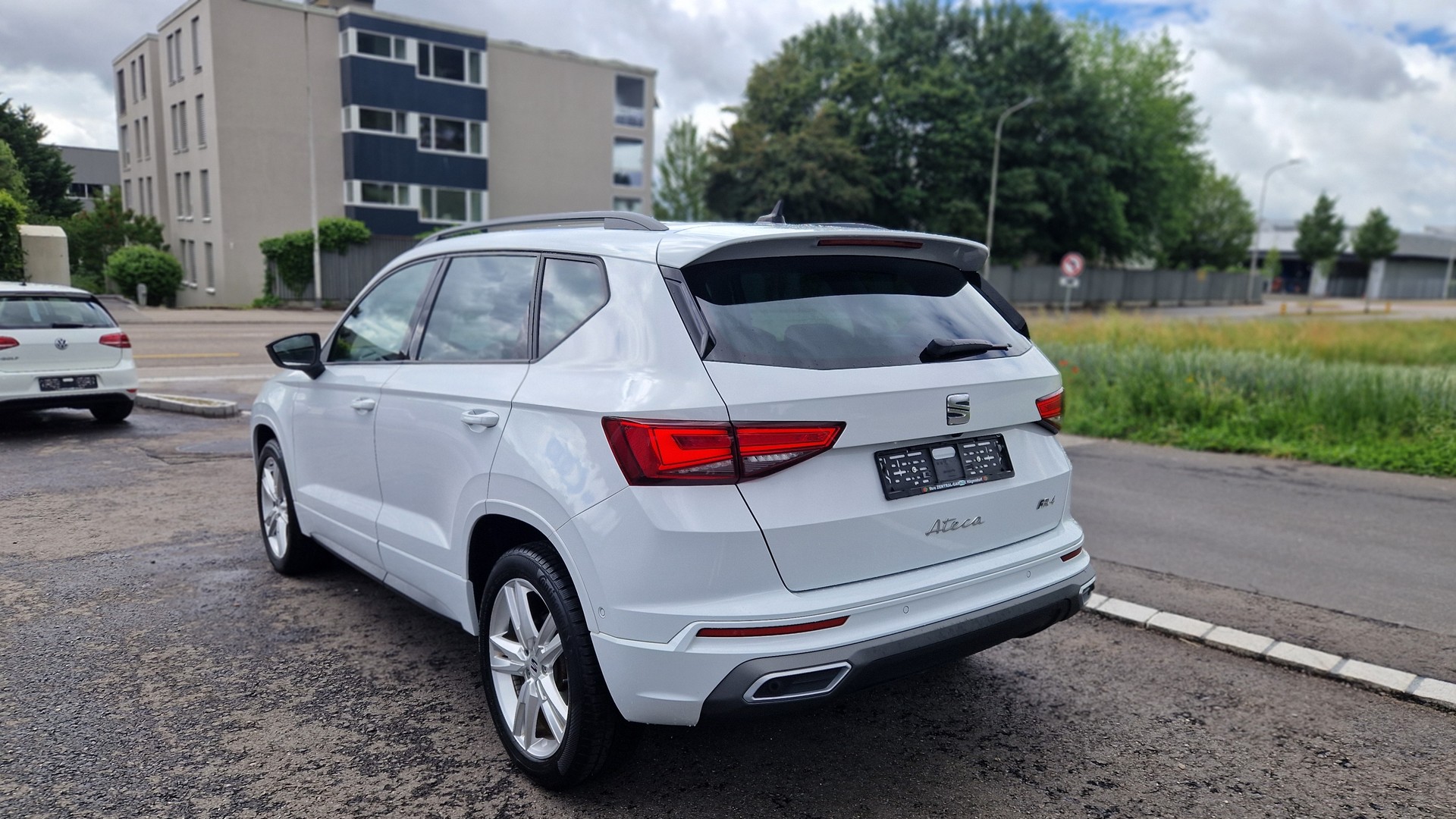 SEAT Ateca 2.0 TDI CR Hola FR DSG 4Drive-image-2