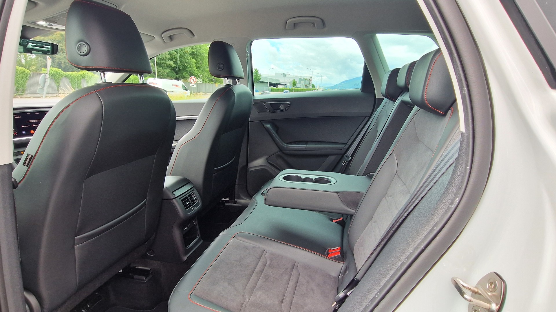 SEAT Ateca 2.0 TDI CR Hola FR DSG 4Drive-image-11