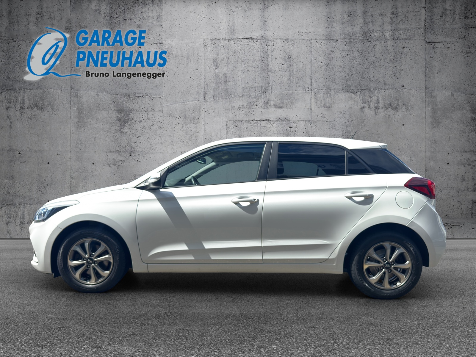 HYUNDAI i20 1.0 T-GDi Amplia DCT-image-17