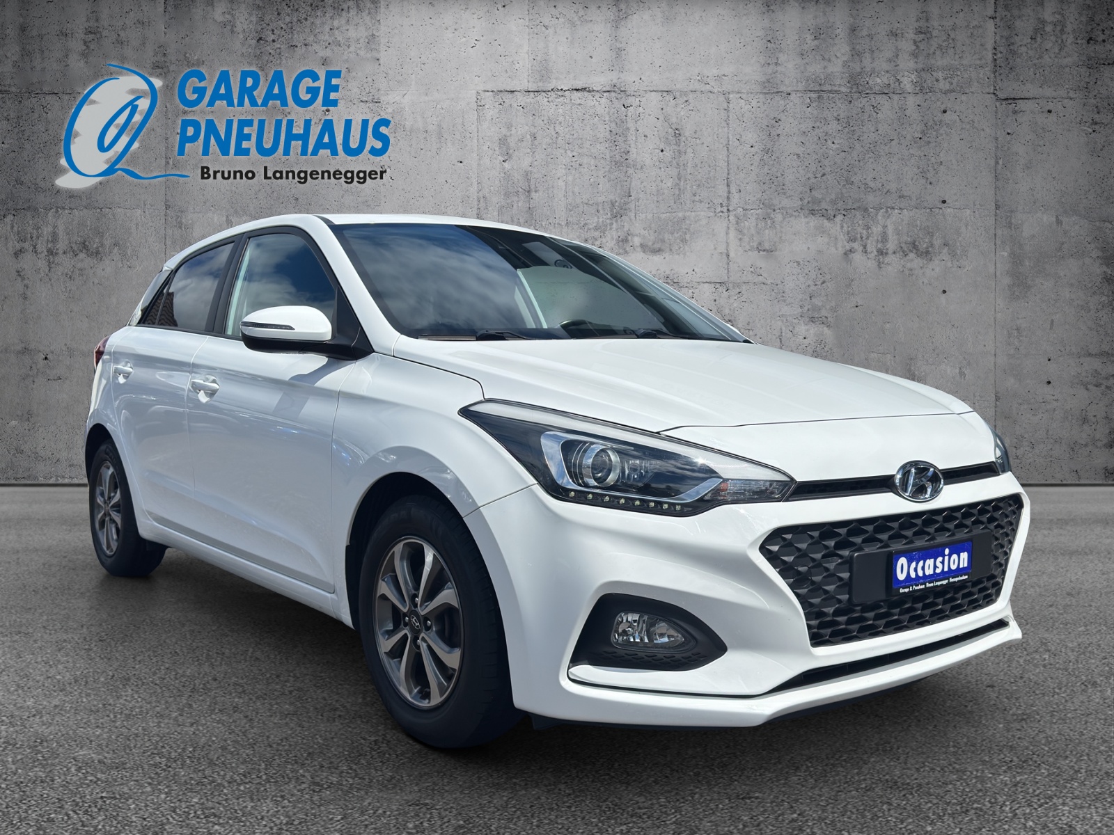 HYUNDAI i20 1.0 T-GDi Amplia DCT
