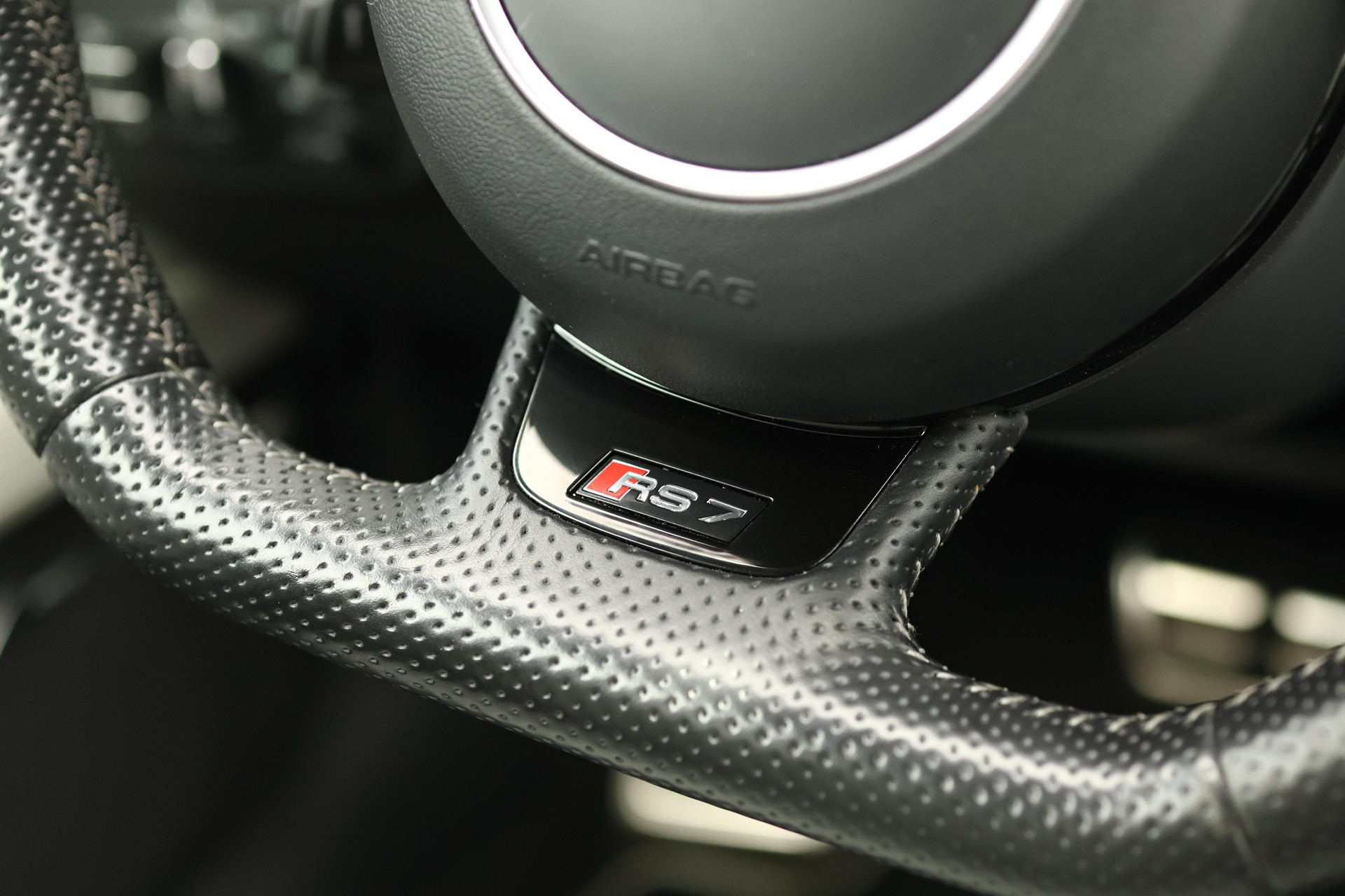 AUDI RS7 Sportback 4.0 V8 TFSI quattro T-Tronic-image-23