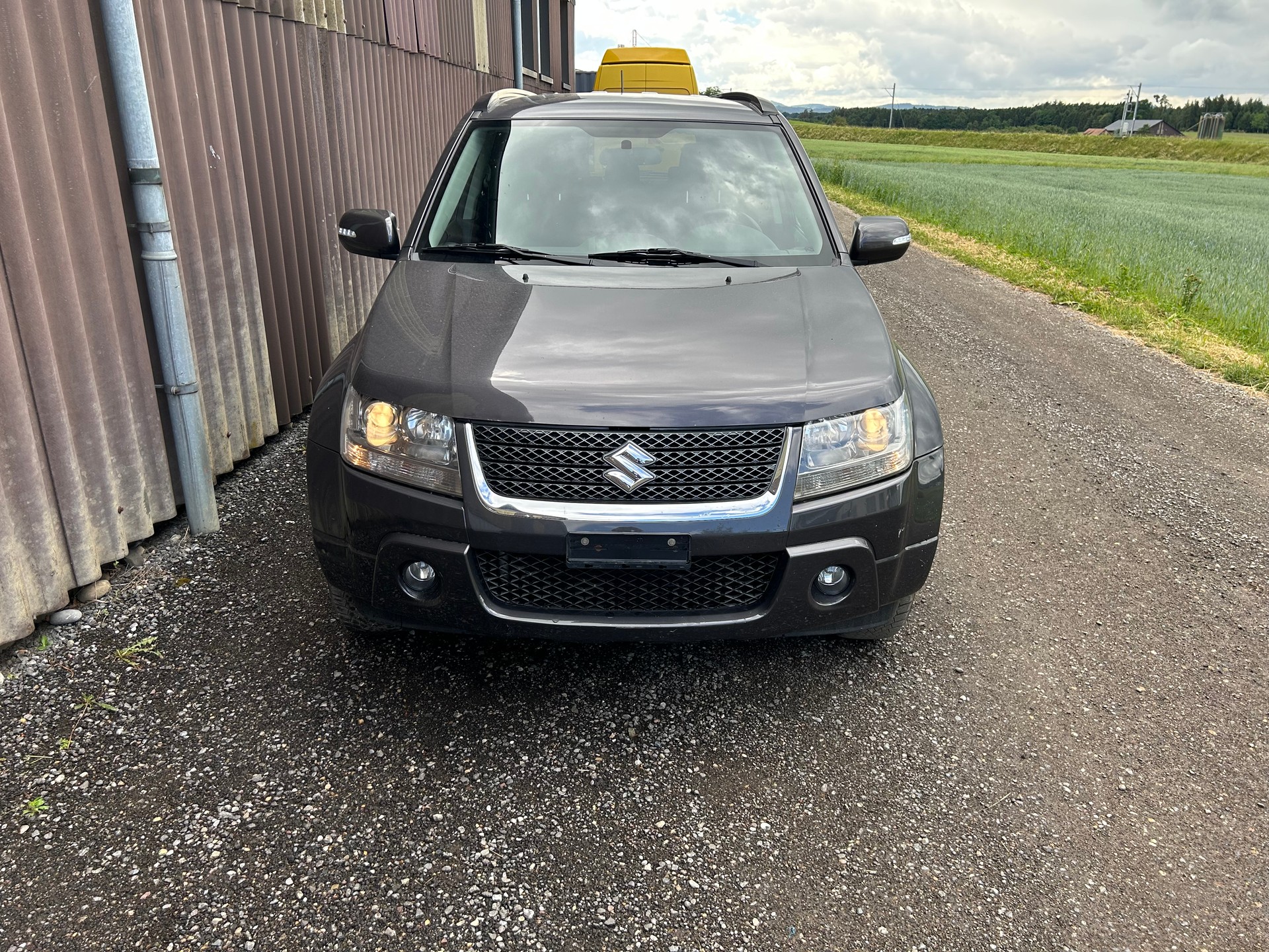 SUZUKI Grand Vitara 2.4 16V GL Top Automatic Frisch ab MFK-image-1