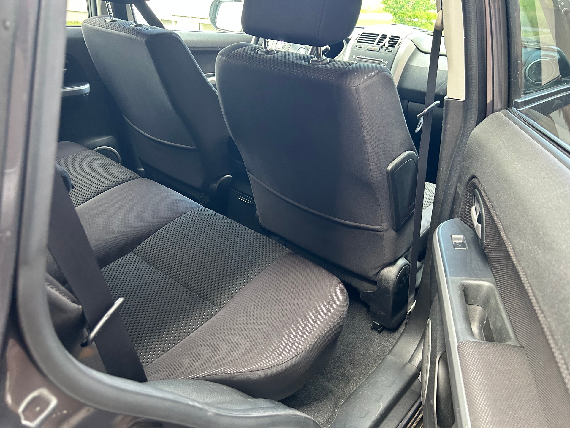 SUZUKI Grand Vitara 2.4 16V GL Top Automatic Frisch ab MFK-image-14