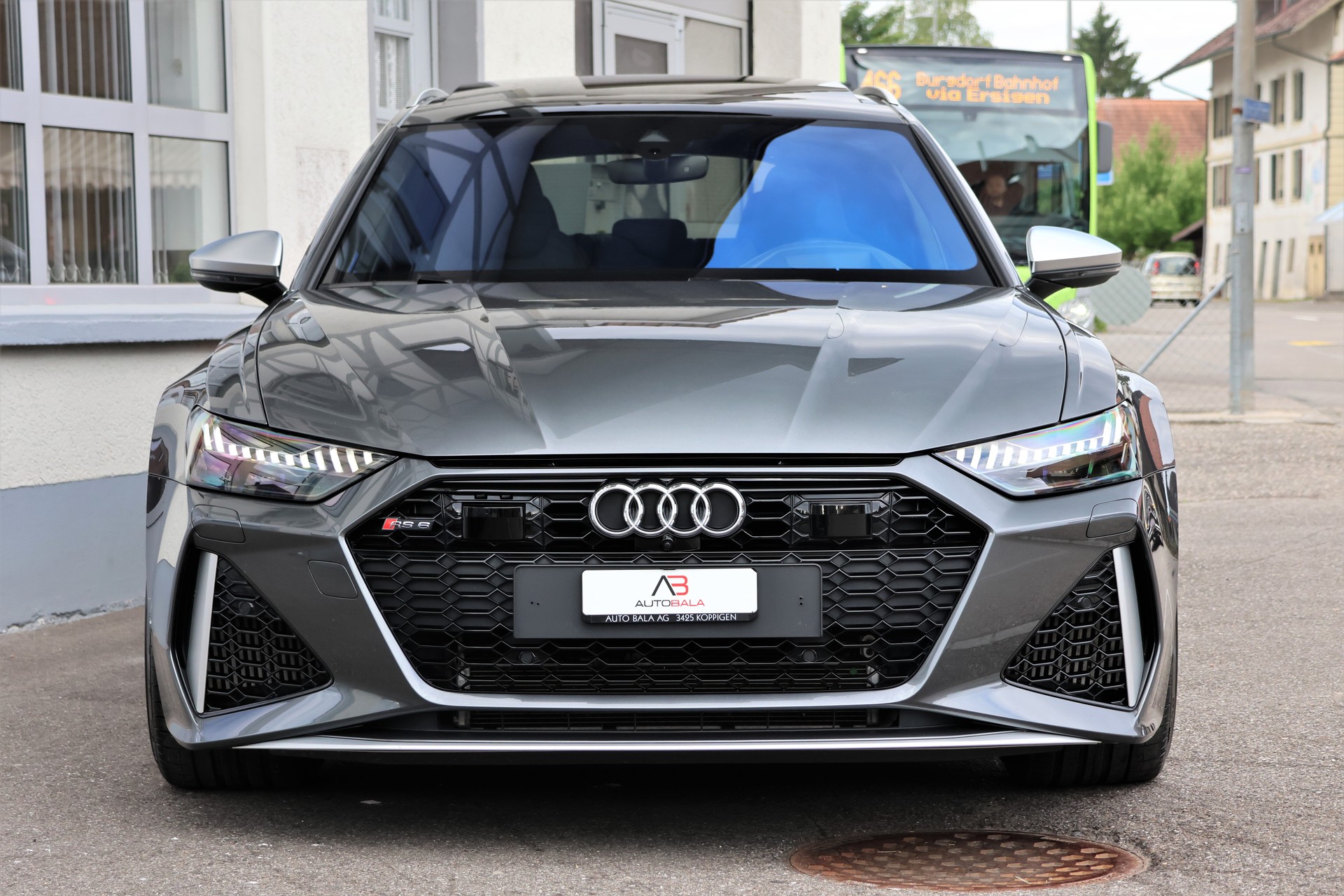 AUDI RS6 Avant 4.0 TFSI V8 quattro "VOLLAUSSTATTUNG"-showroom-element-1