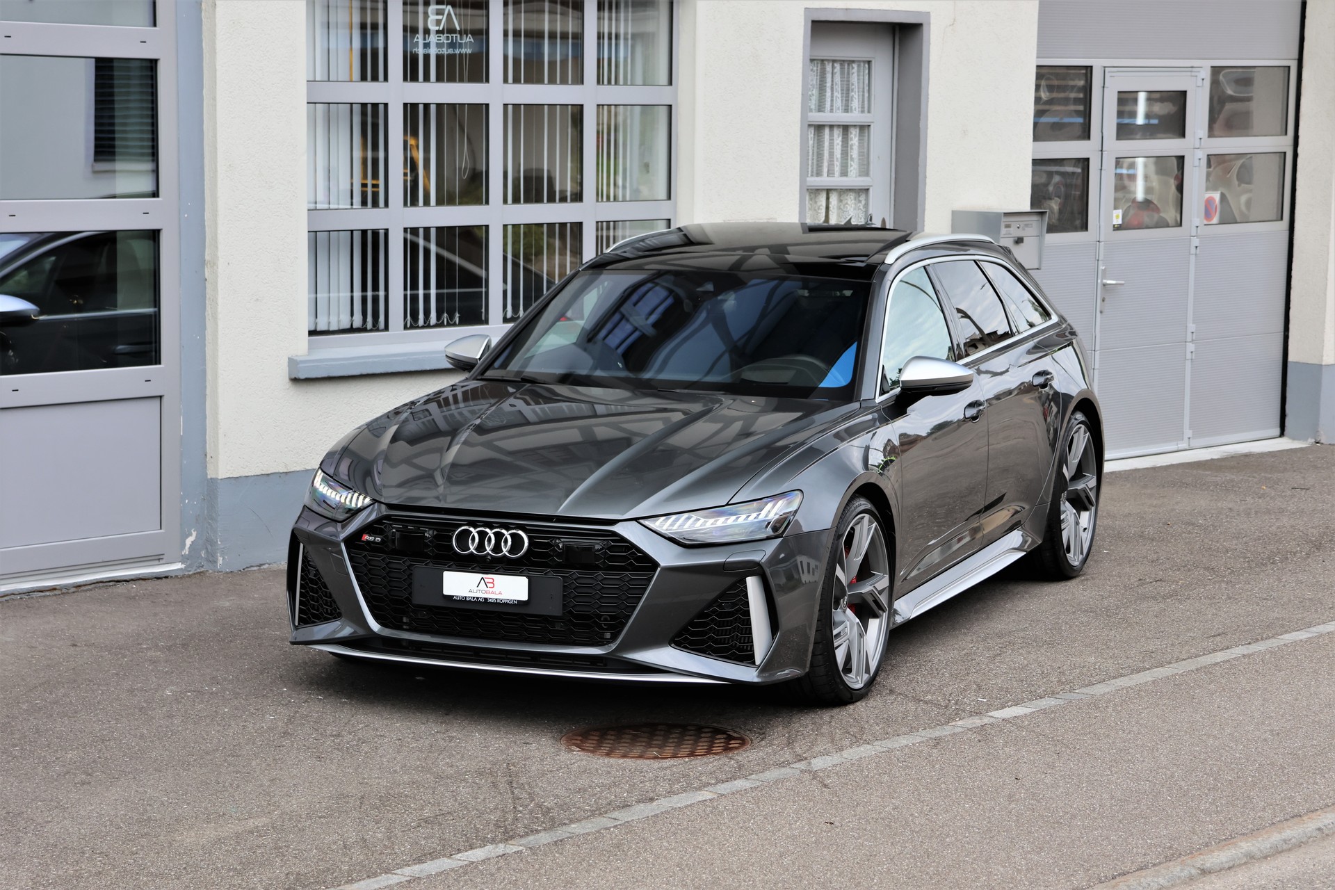 AUDI RS6 Avant 4.0 TFSI V8 quattro "VOLLAUSSTATTUNG"