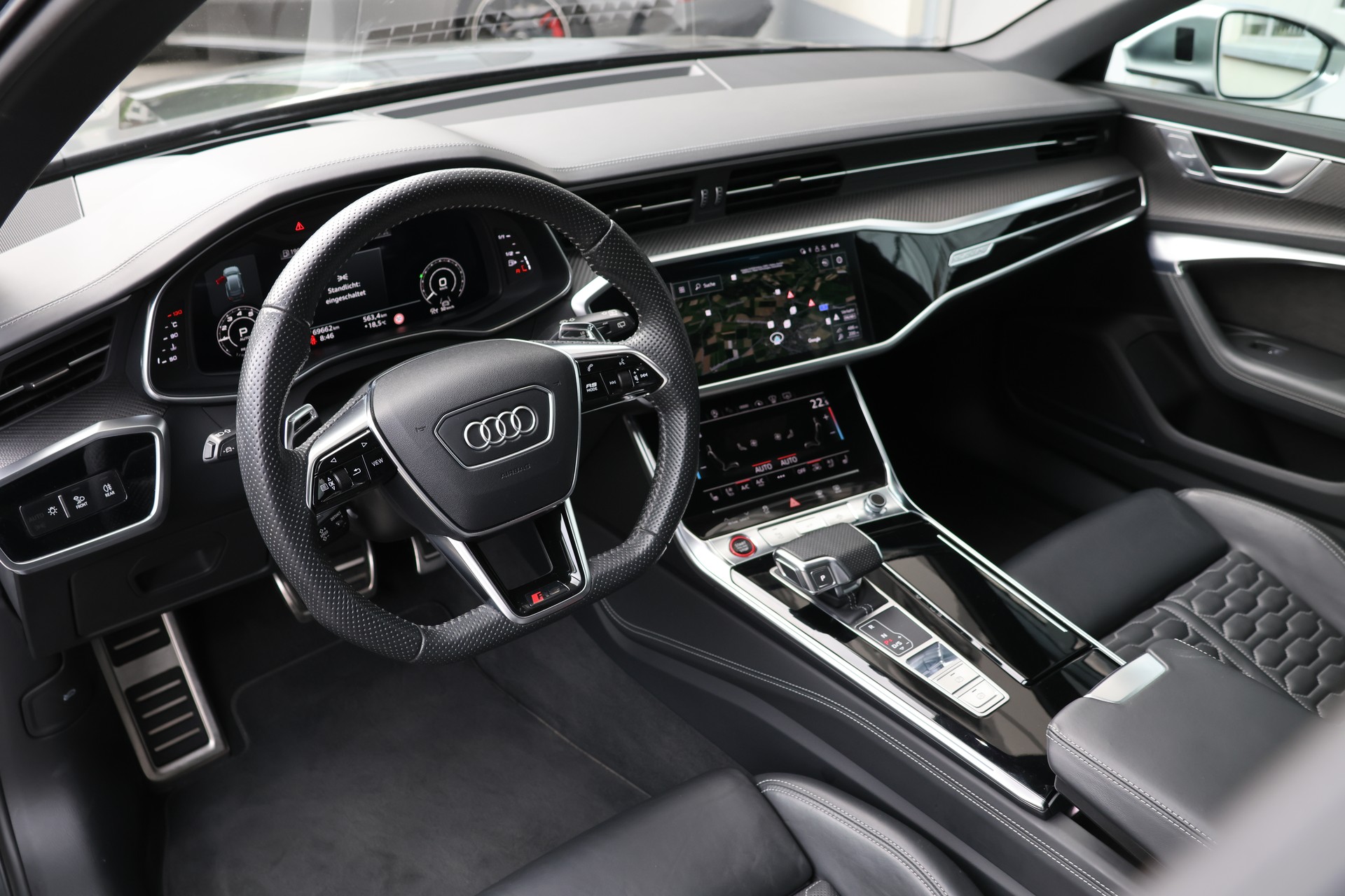 AUDI RS6 Avant 4.0 TFSI V8 quattro "VOLLAUSSTATTUNG"-image-10