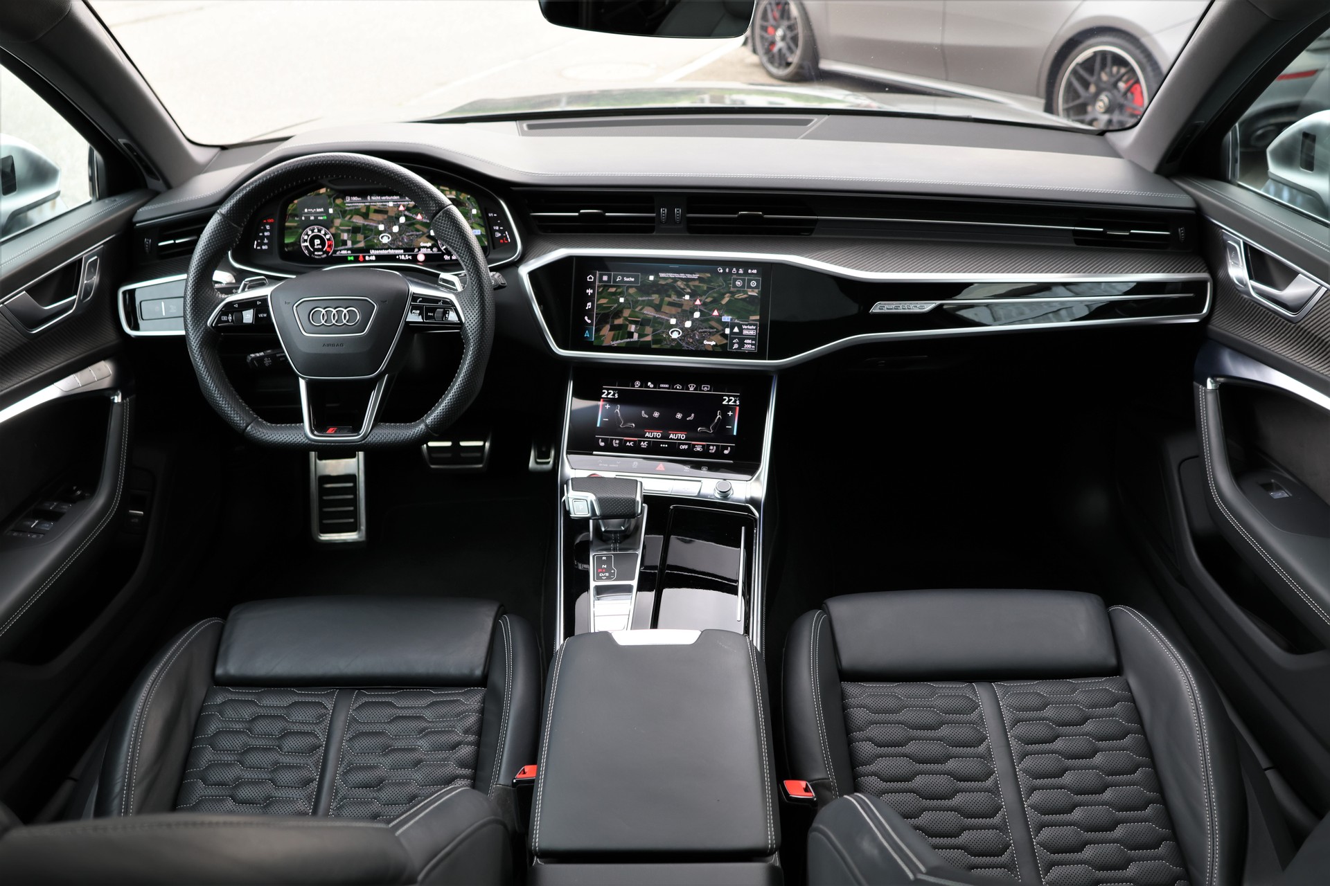 AUDI RS6 Avant 4.0 TFSI V8 quattro "VOLLAUSSTATTUNG"-image-16