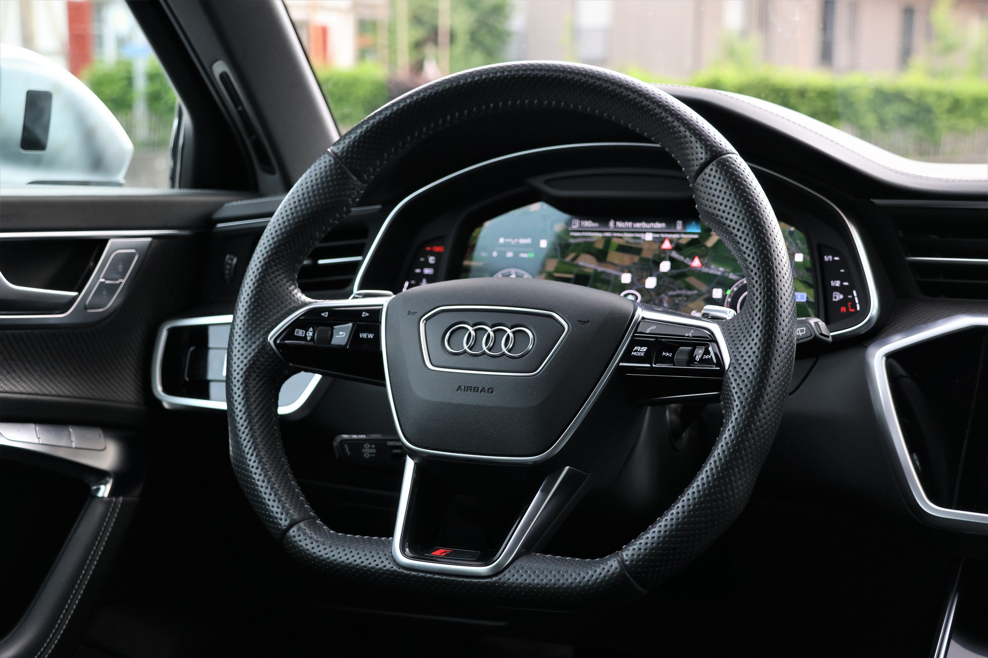 AUDI RS6 Avant 4.0 TFSI V8 quattro "VOLLAUSSTATTUNG"-image-15