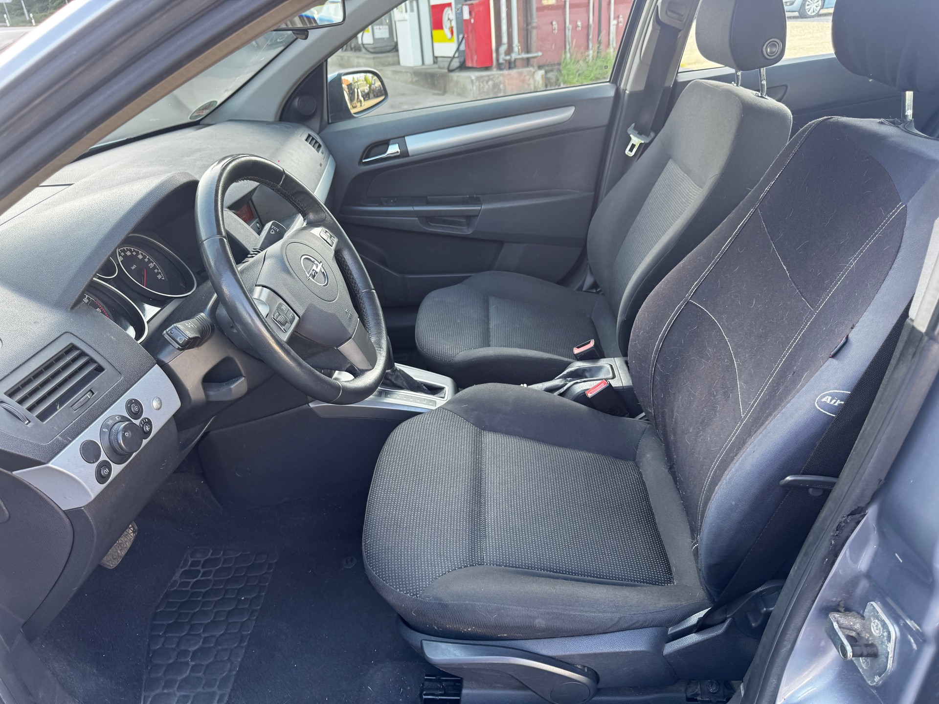 OPEL Astra 1.8i 16V Automatik-image-7