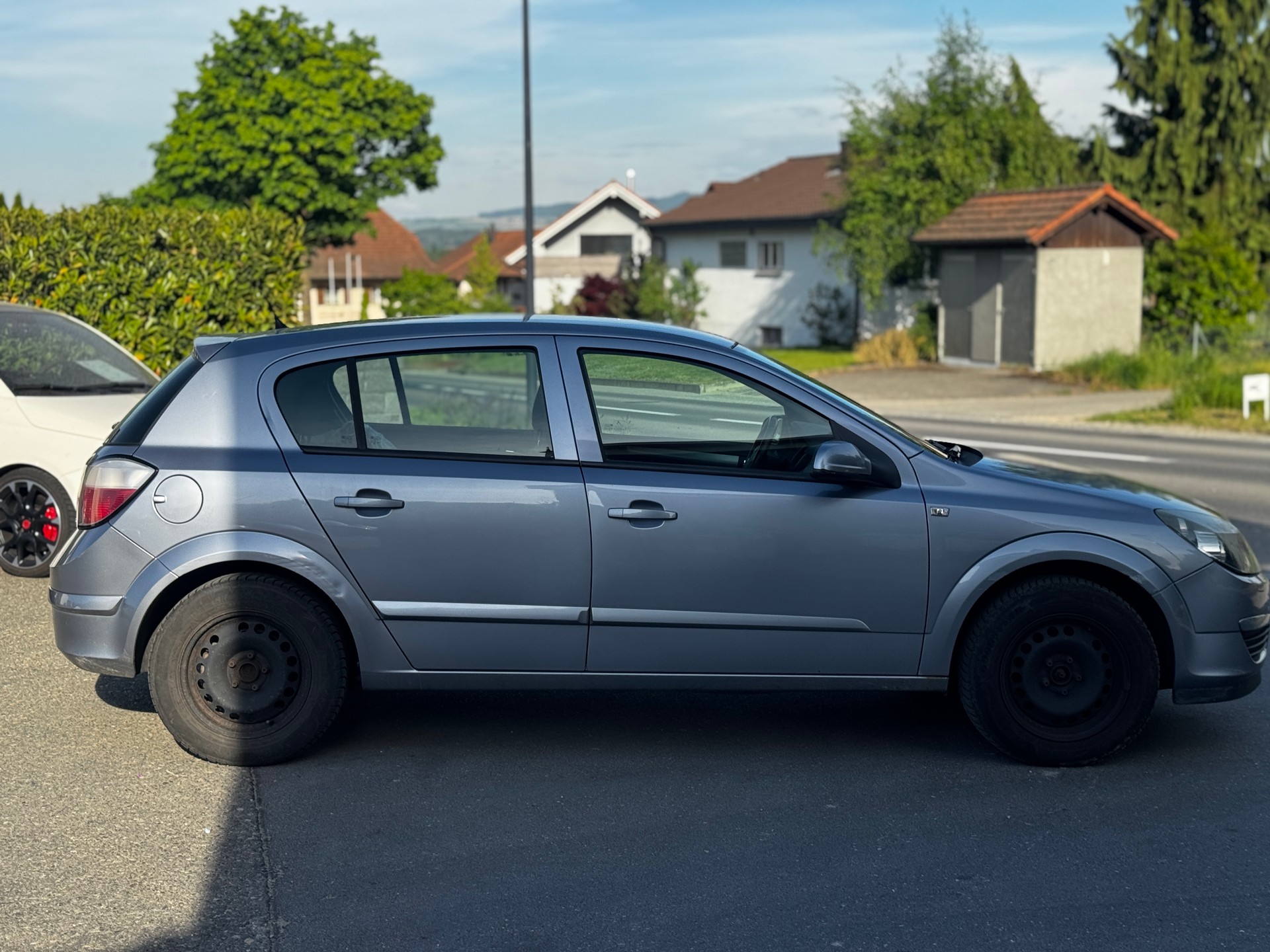 OPEL Astra 1.8i 16V Automatik-image-1