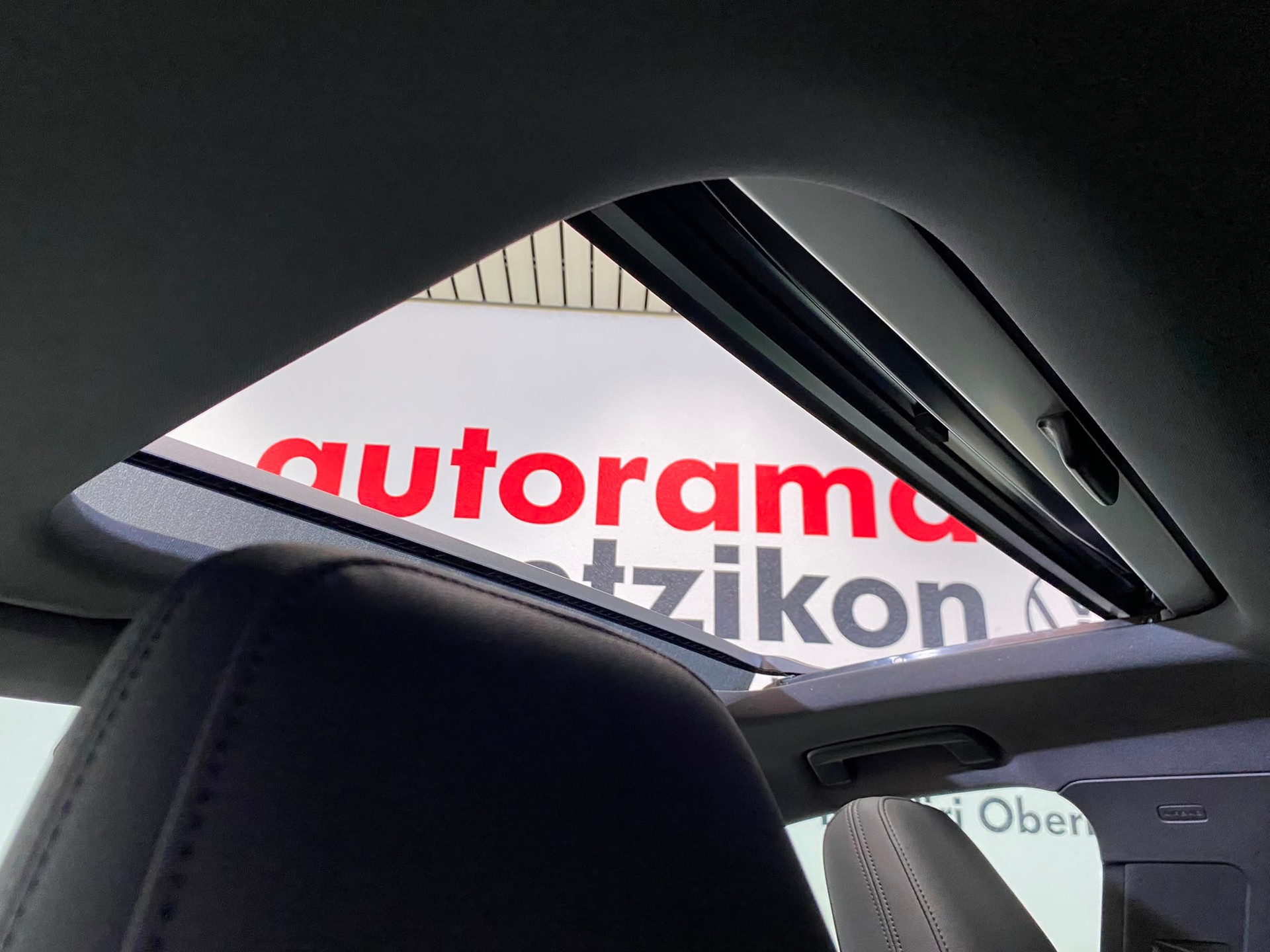 AUDI RS3 Limousine 2.5 TSI quattro S-tronic-image-10