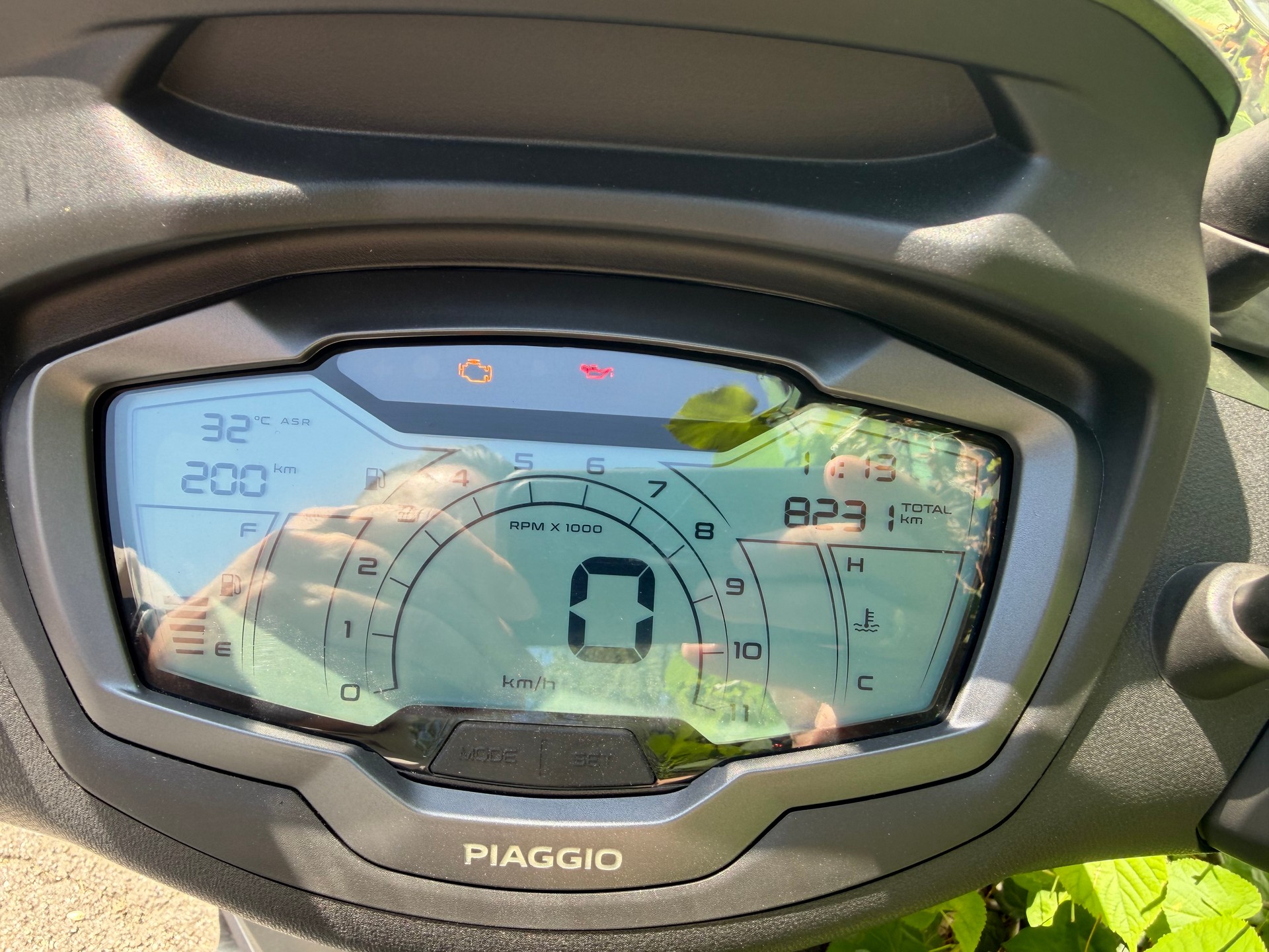 PIAGGIO Beverly 400 Sport-image-3