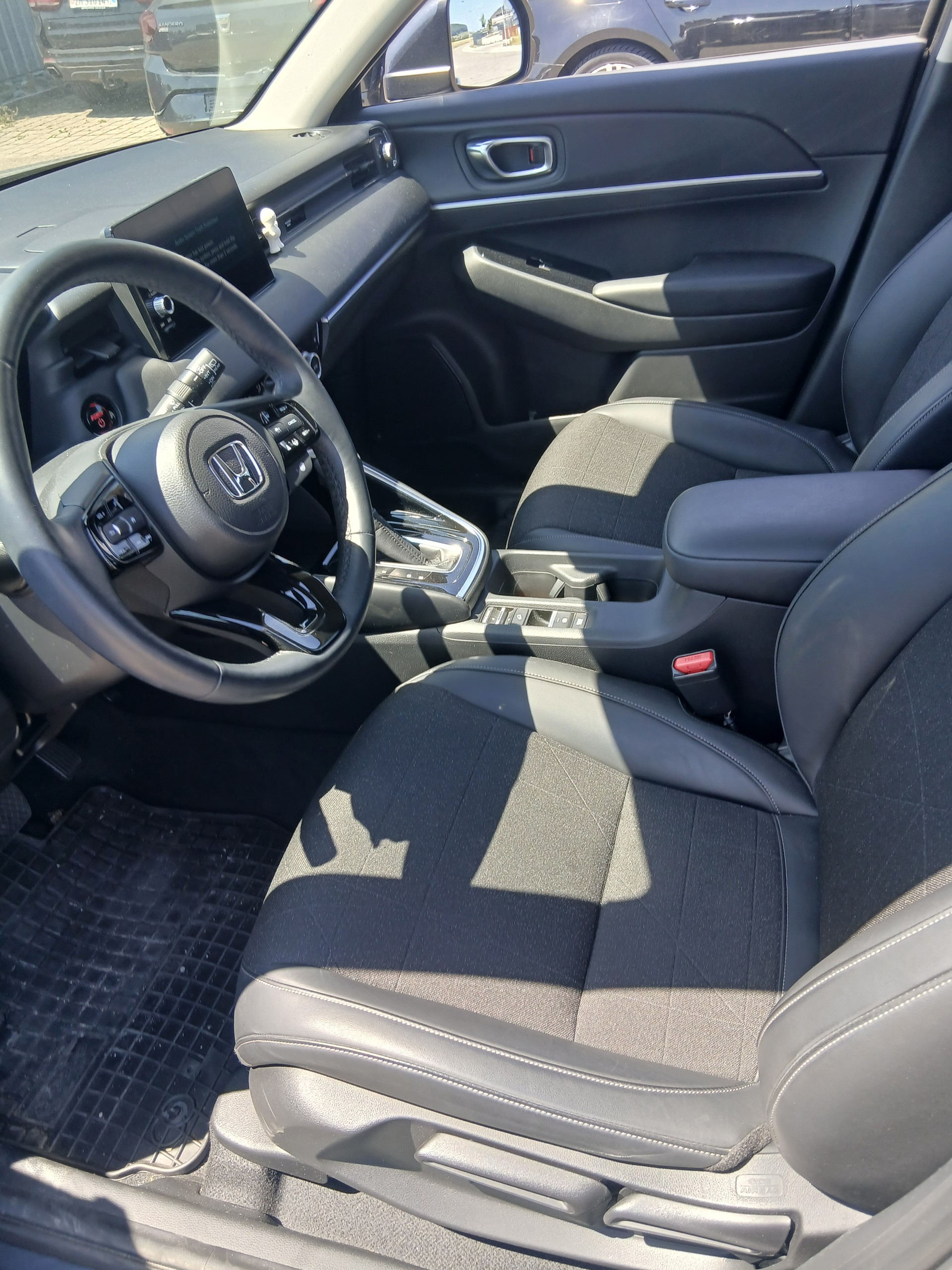 HONDA HR-V 1.5i-MMD Elegance CVT-image-6