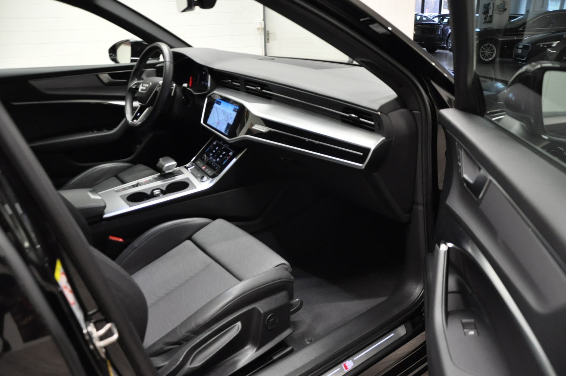 AUDI A6 Avant 50 TDI S-Line quattro tiptronic-image-14