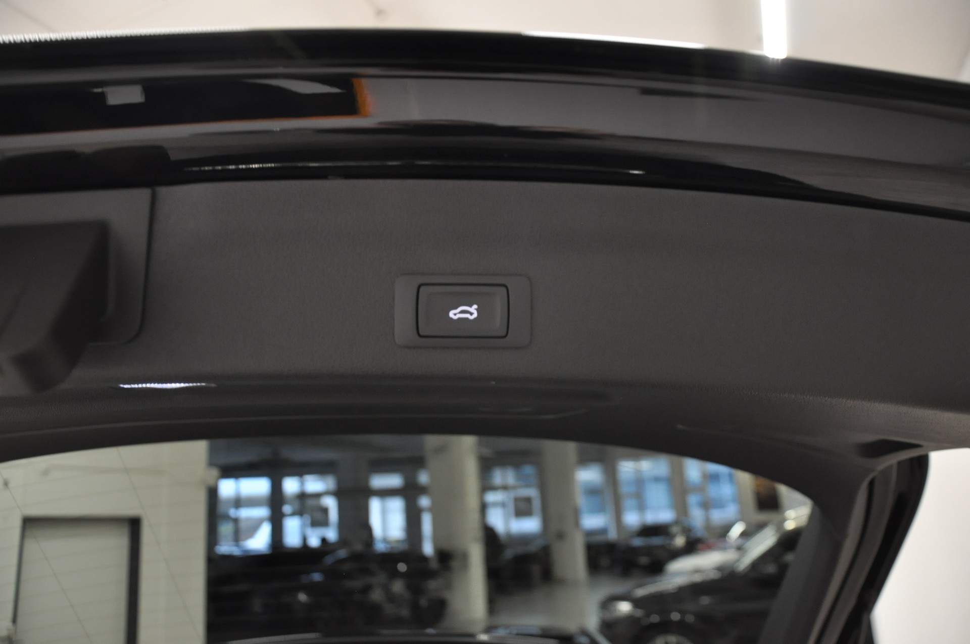 AUDI A6 Avant 50 TDI S-Line quattro tiptronic-image-25