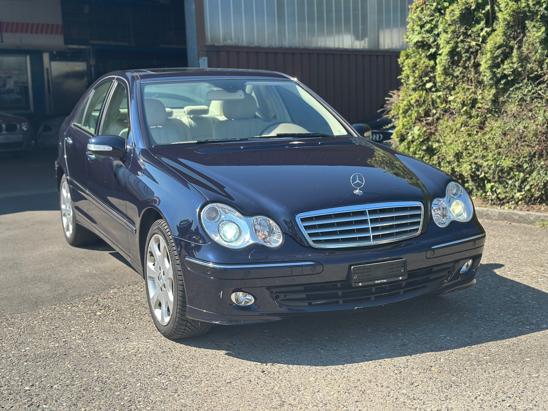 MERCEDES-BENZ C 350 Elégance 4Matic Automatic-image-7
