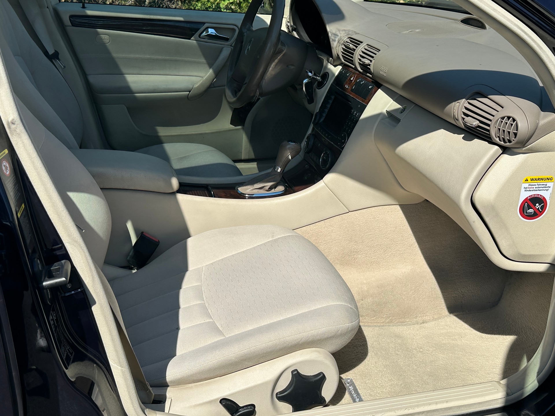 MERCEDES-BENZ C 350 Elégance 4Matic Automatic-image-11