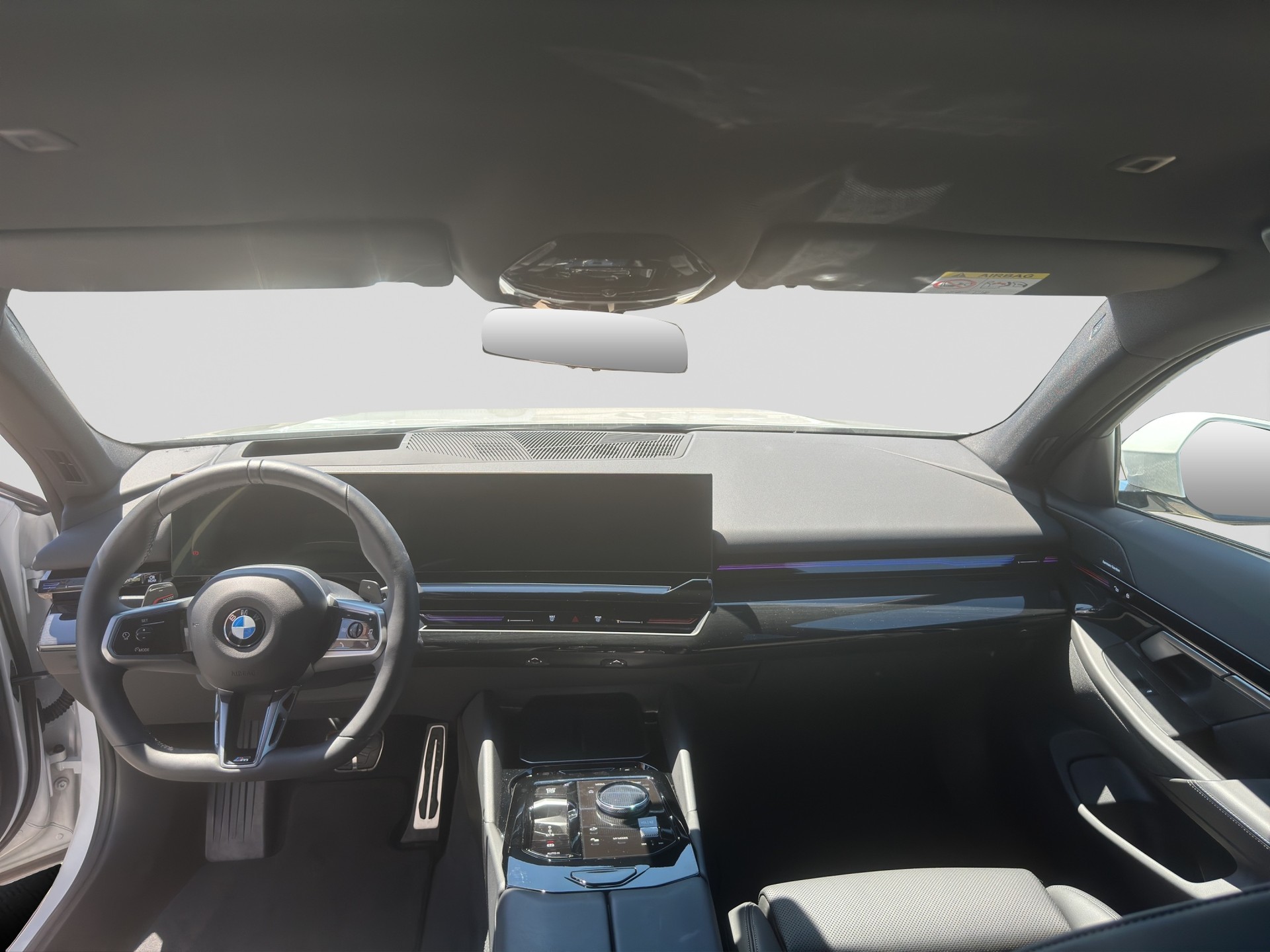 BMW 520d M Sport Pro Schadow sDrive Touring Steptronic-image-16