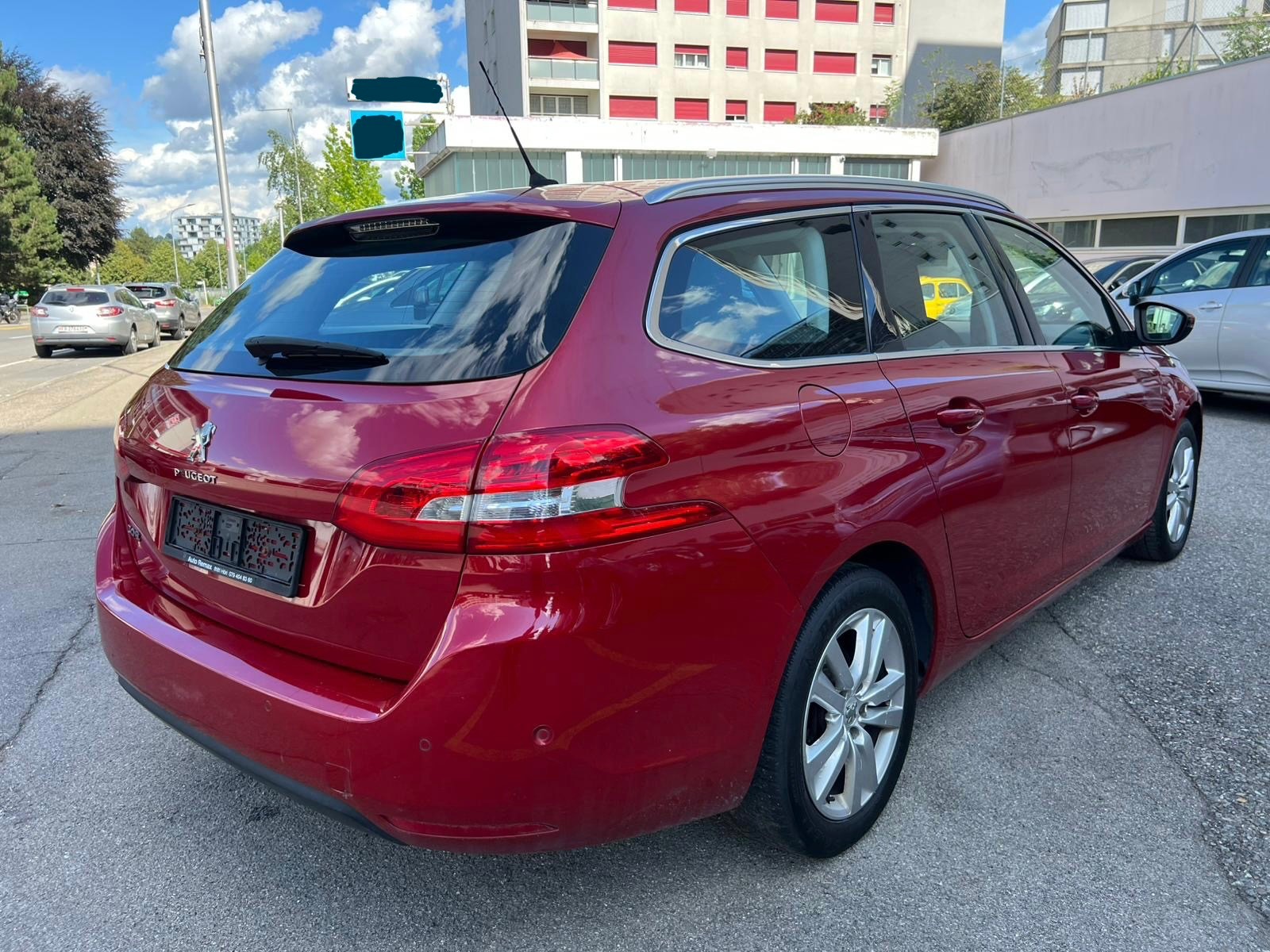 PEUGEOT 308 SW 1.2 THP Active-image-7