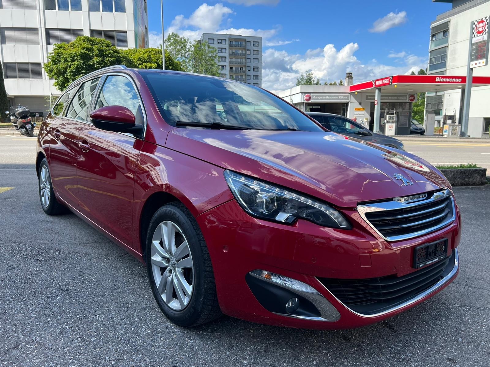 PEUGEOT 308 SW 1.2 THP Active-image-2