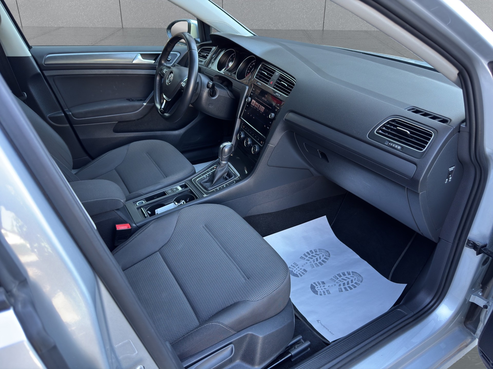 VW Golf 1.5 TSI EVO Comfortline DSG-image-13
