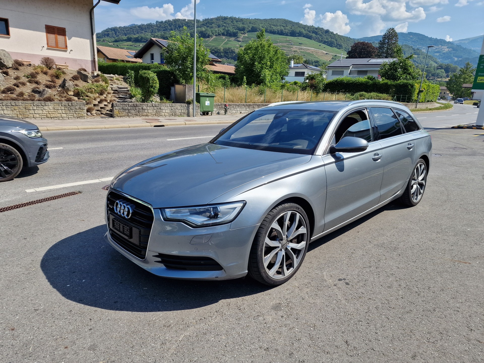 AUDI A6 Avant 3.0 BiTDI V6 quattro tiptronic-image-2