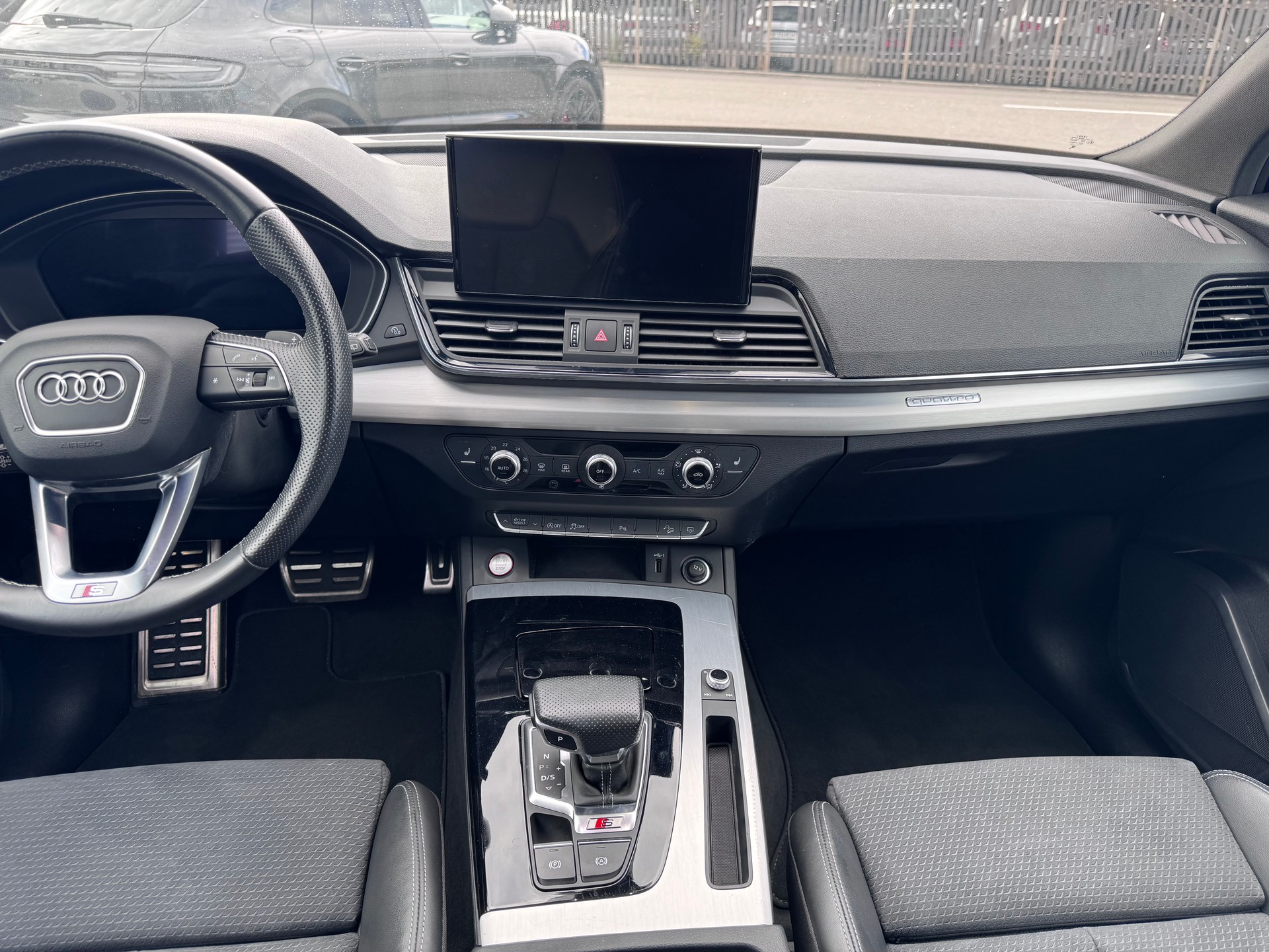 AUDI SQ5 TDI quattro tiptronic-image-12