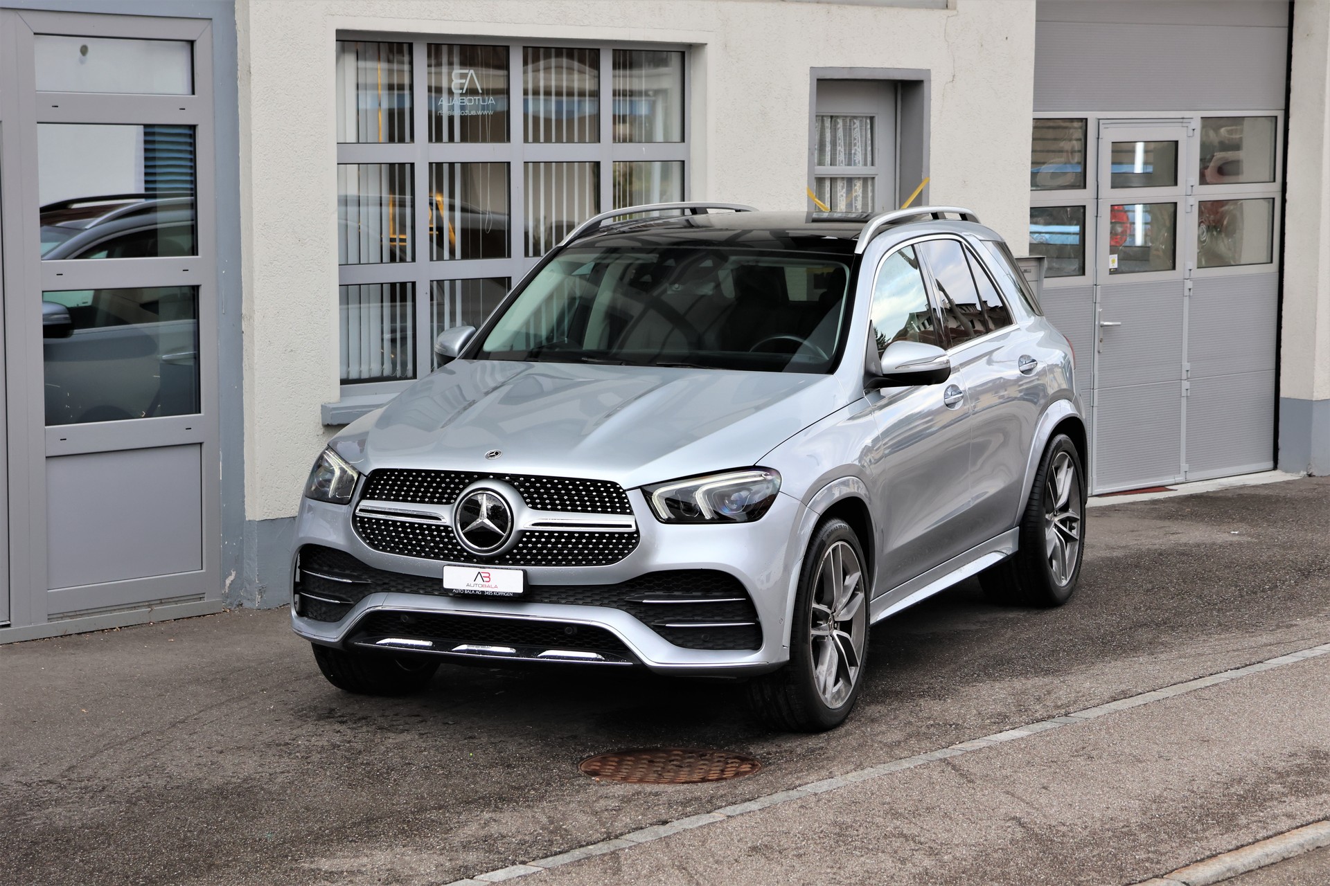 MERCEDES-BENZ GLE 450 4Matic AMG Line 9G-Tronic (CH)
