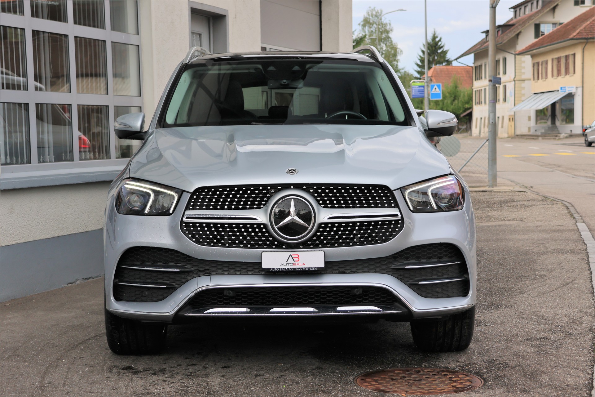 MERCEDES-BENZ GLE 450 4Matic AMG Line 9G-Tronic (CH)-showroom-element-1