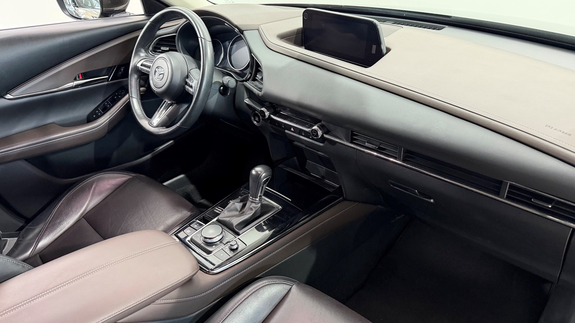 MAZDA CX-30 2.0 186 Ambition Plus AW-showroom-element-3