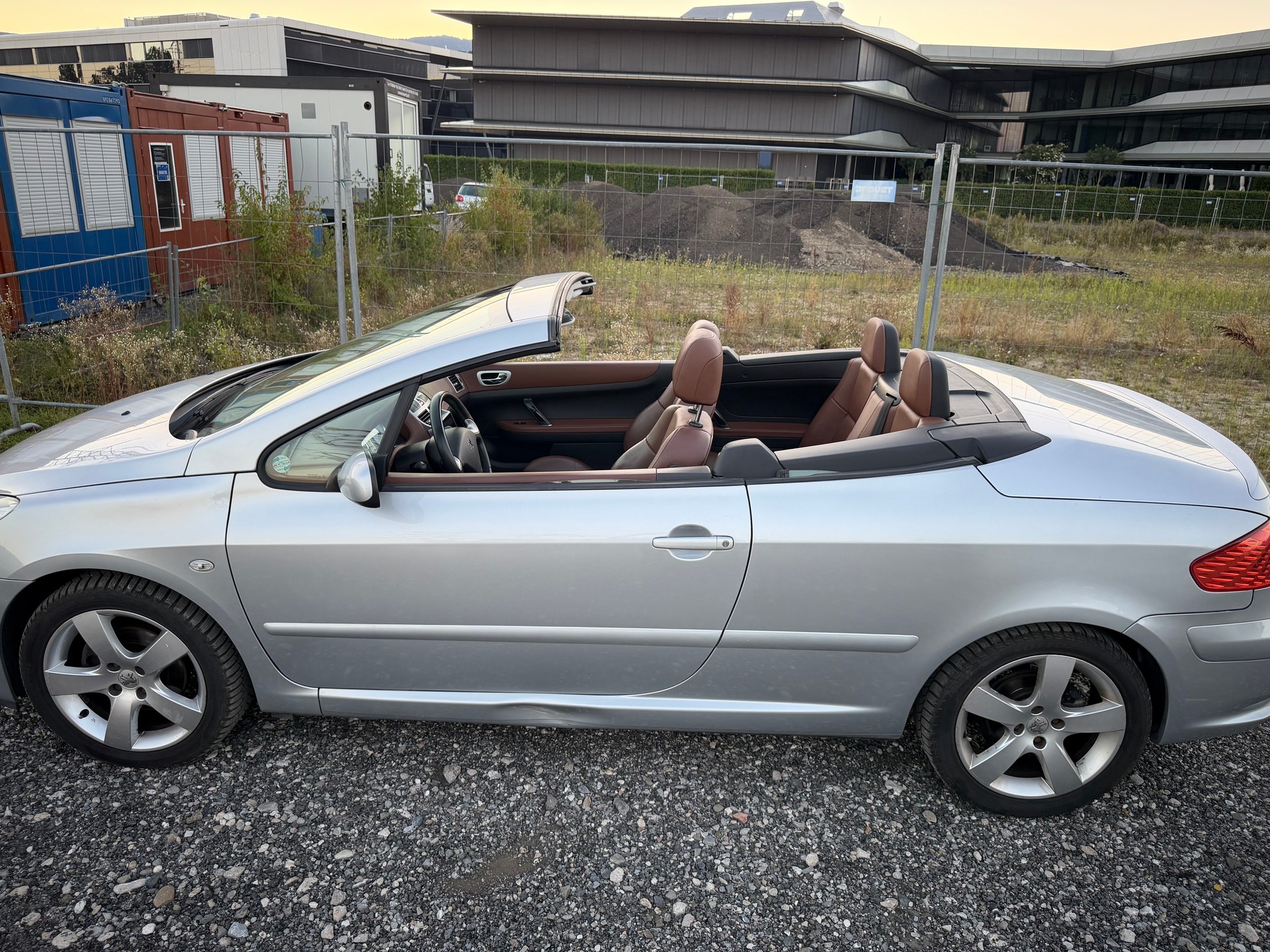 PEUGEOT 307 CC 2.0 16V Dynamic-image-6