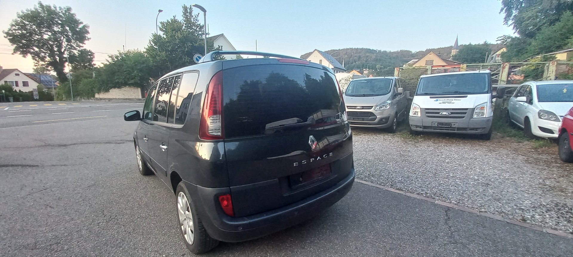 RENAULT Espace 2.0 dCi Swiss Edition-image-3