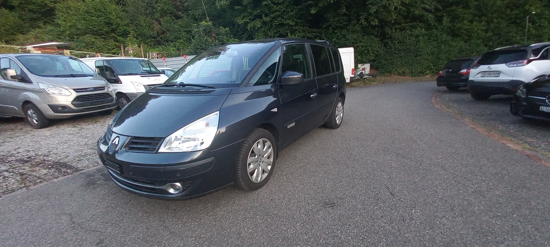 RENAULT Espace 2.0 dCi Swiss Edition-image-2